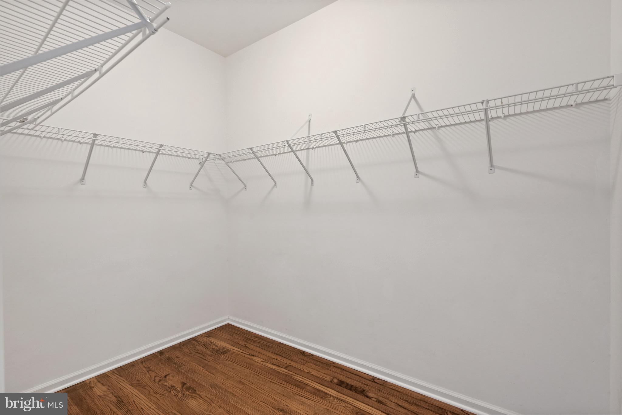 KINGSVIEW VILLAGE - Residential