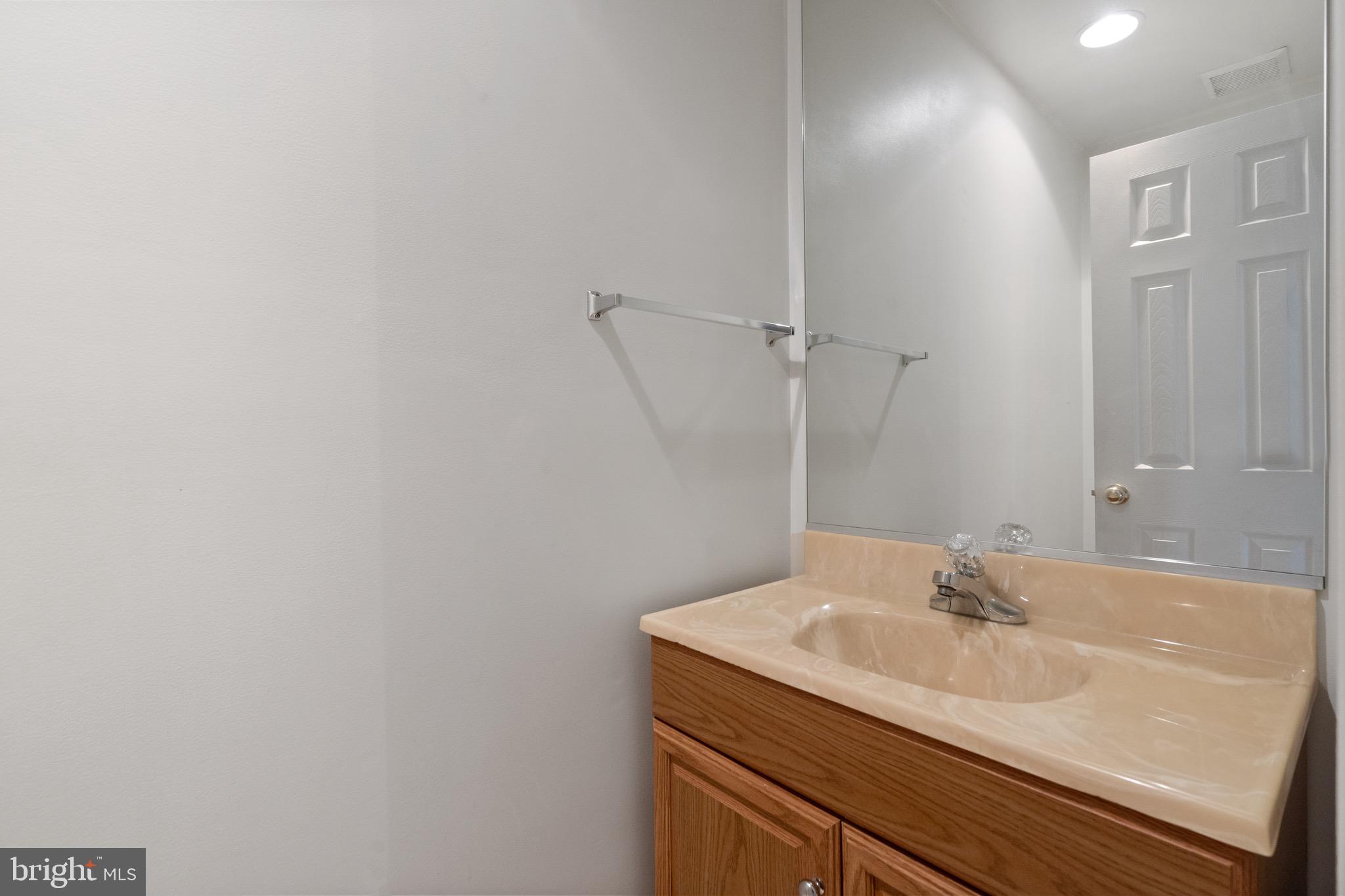 KINGSVIEW VILLAGE - Residential