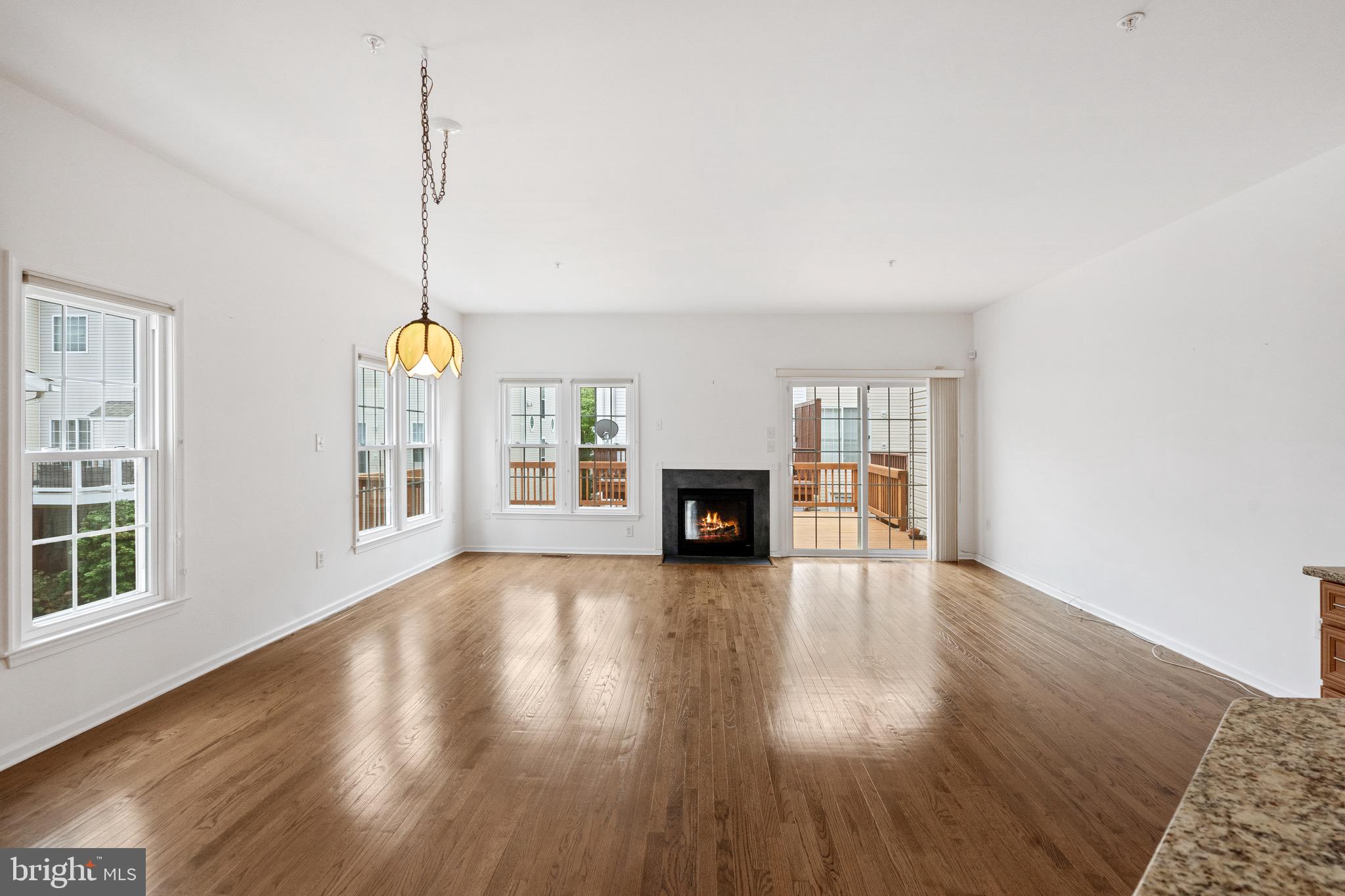 KINGSVIEW VILLAGE - Residential