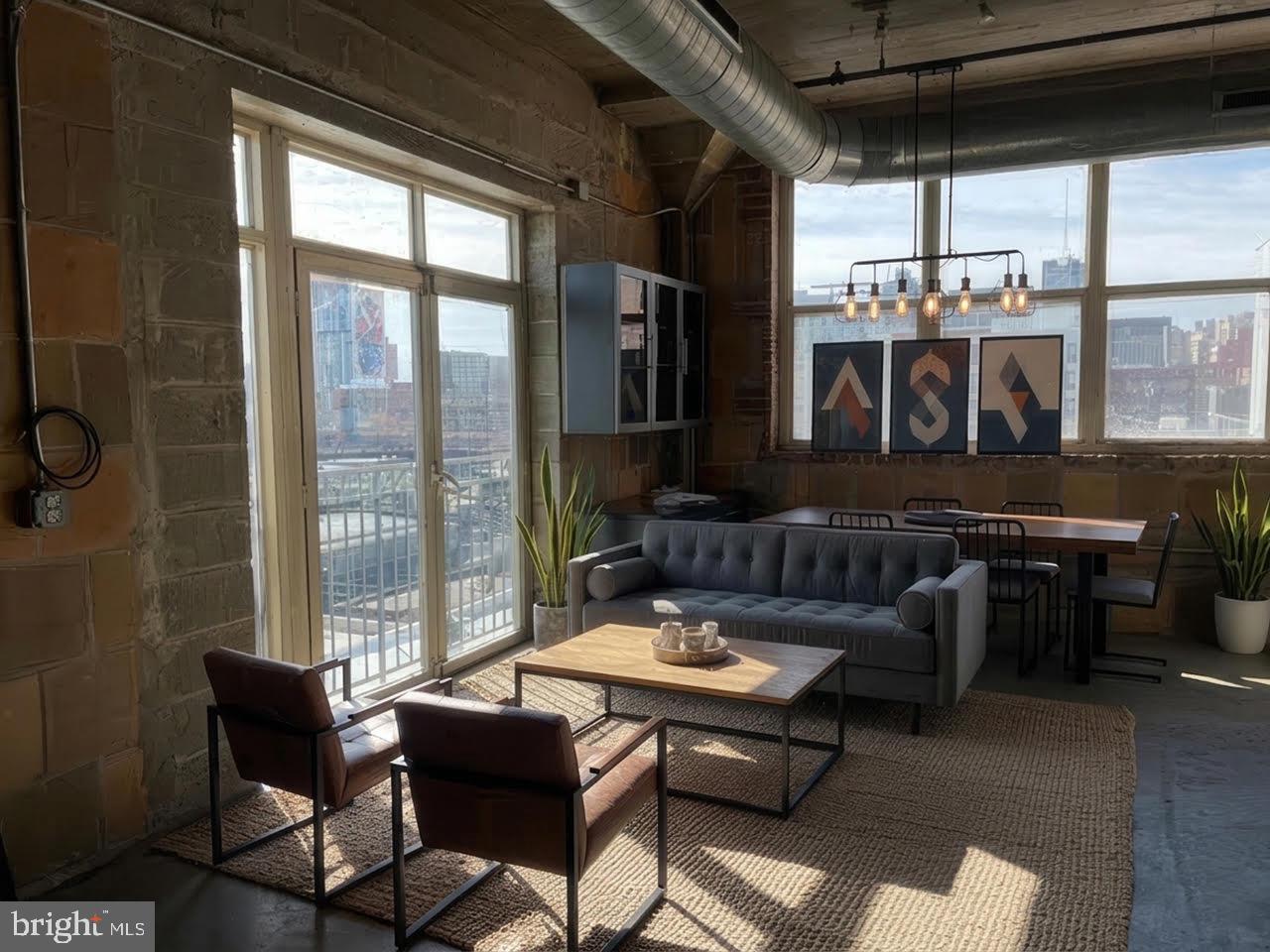 LOFT DISTRICT - Residential