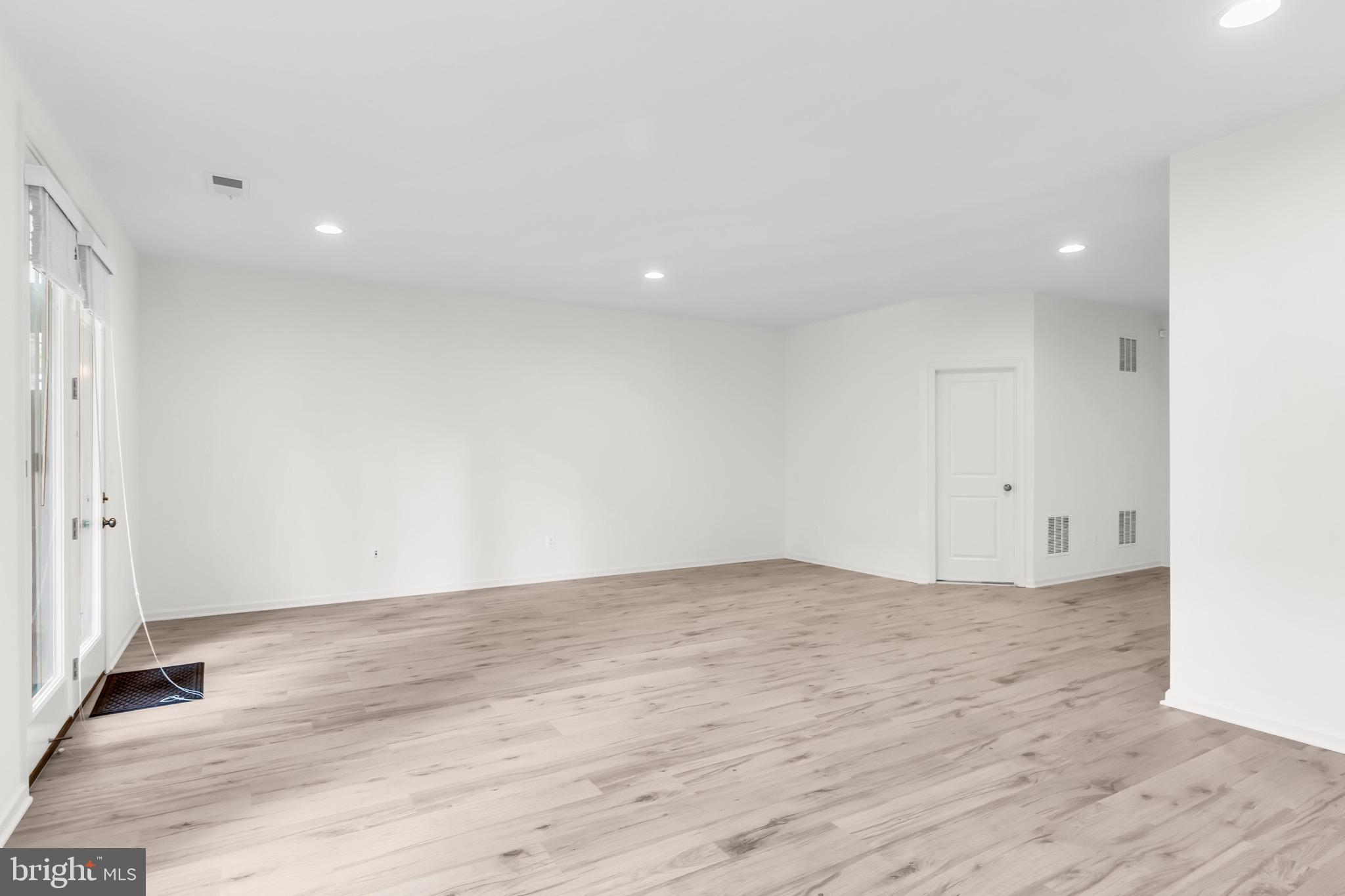BRAMBLETON - Residential