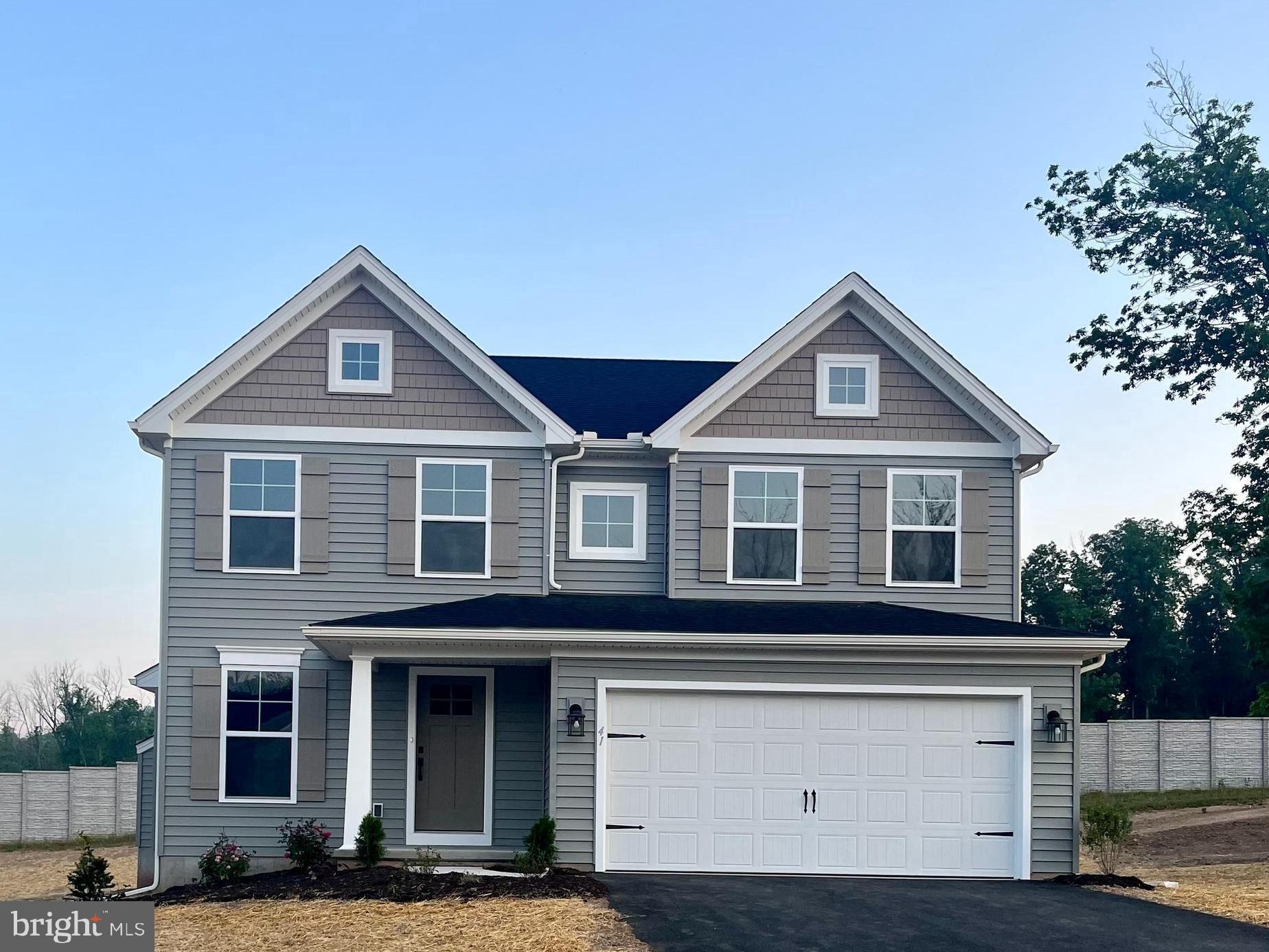 PATHFINDER MEADOWS - Residential