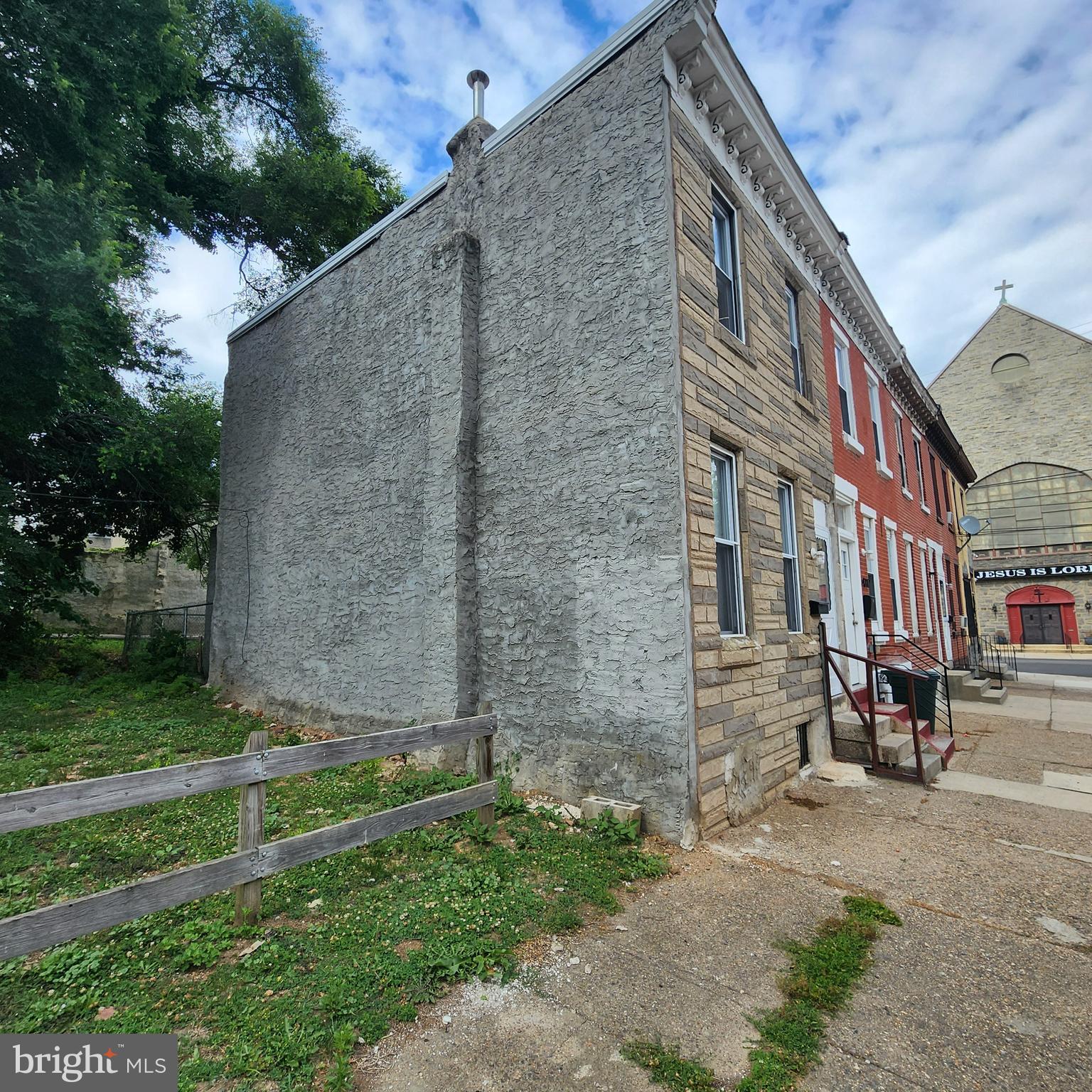 MANTUA - Residential