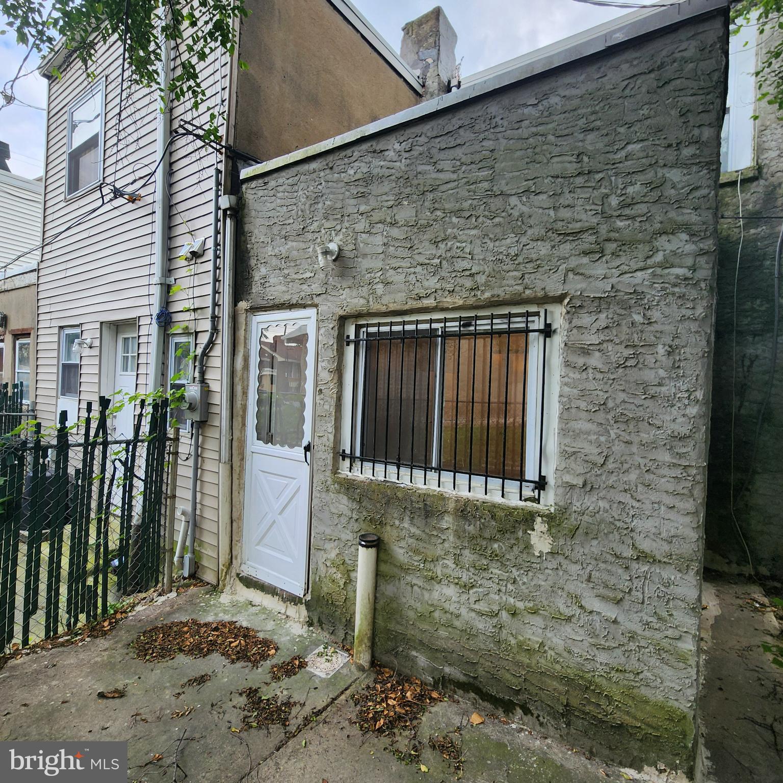 MANTUA - Residential