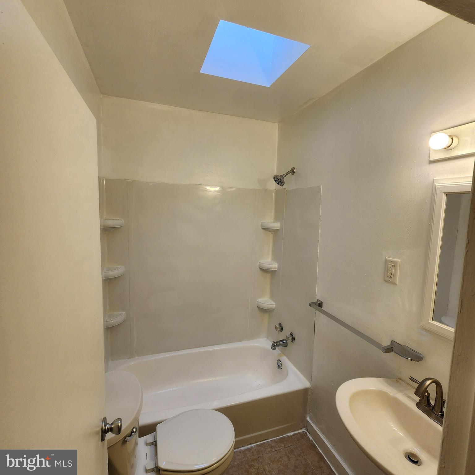 MANTUA - Residential