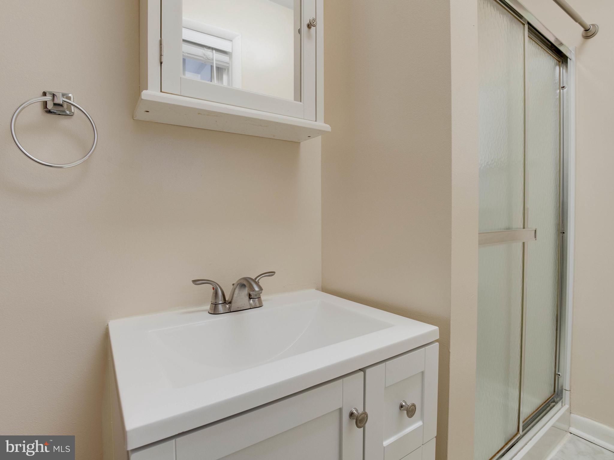 BARBARA HEIGHTS - Residential Lease