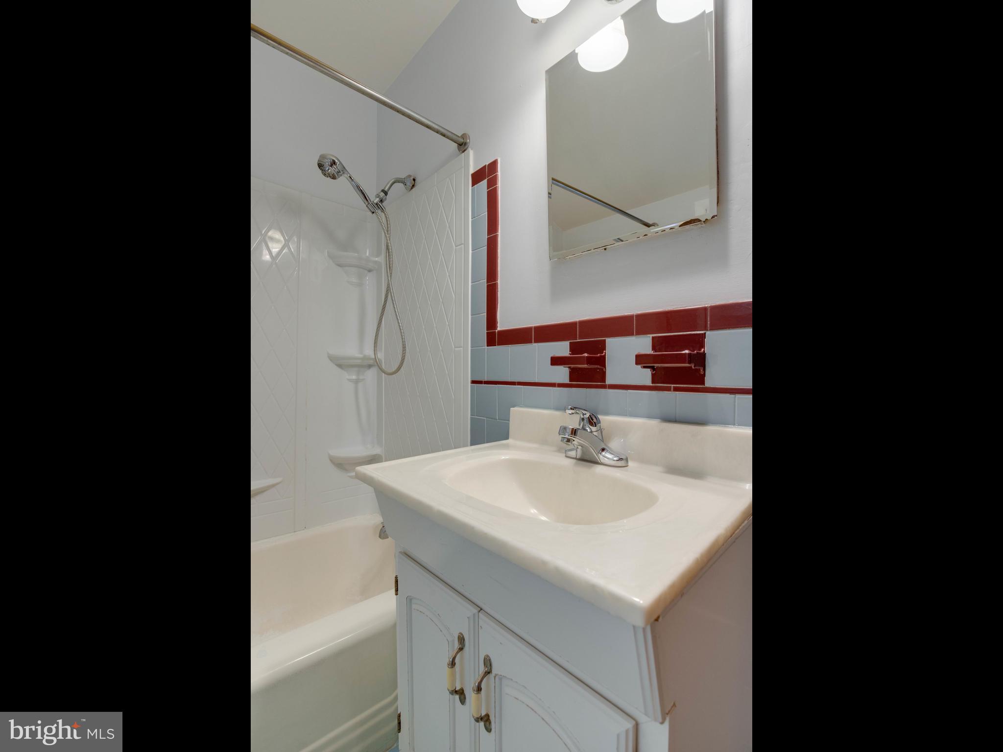 BARBARA HEIGHTS - Residential Lease