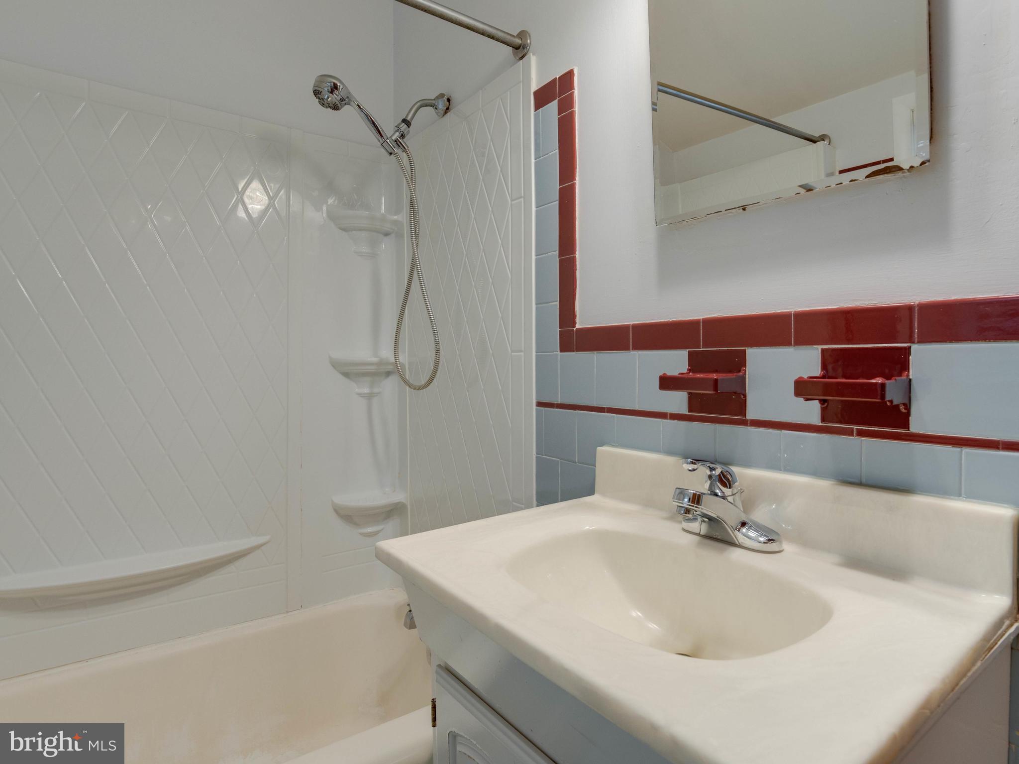 BARBARA HEIGHTS - Residential Lease