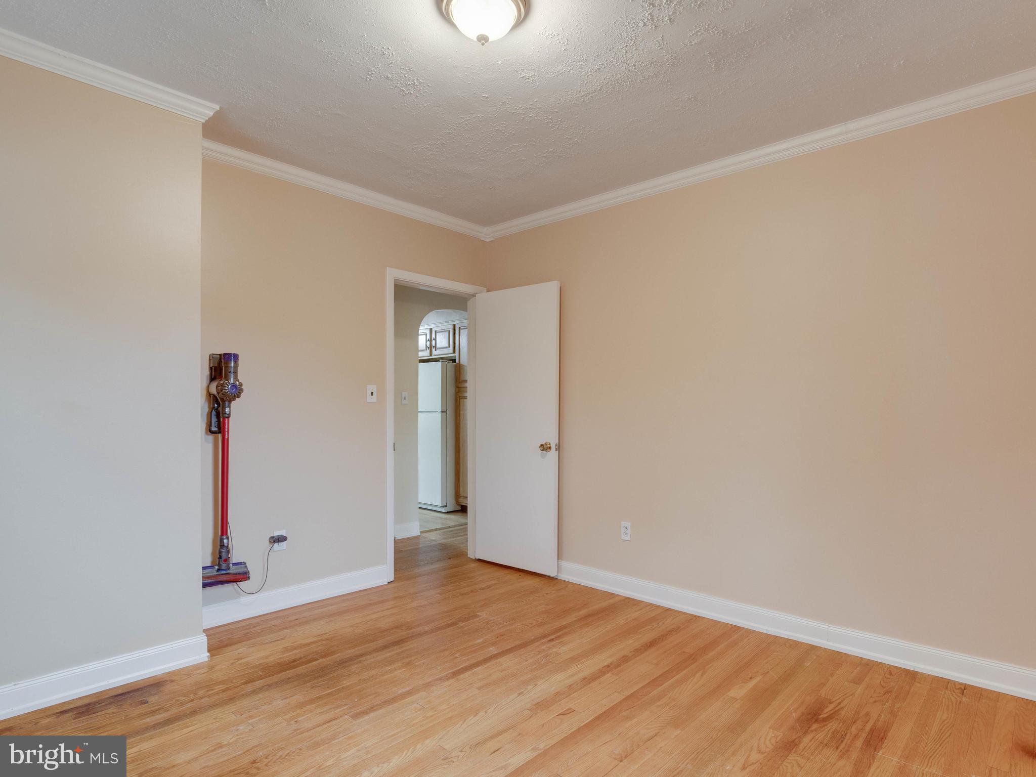 BARBARA HEIGHTS - Residential Lease