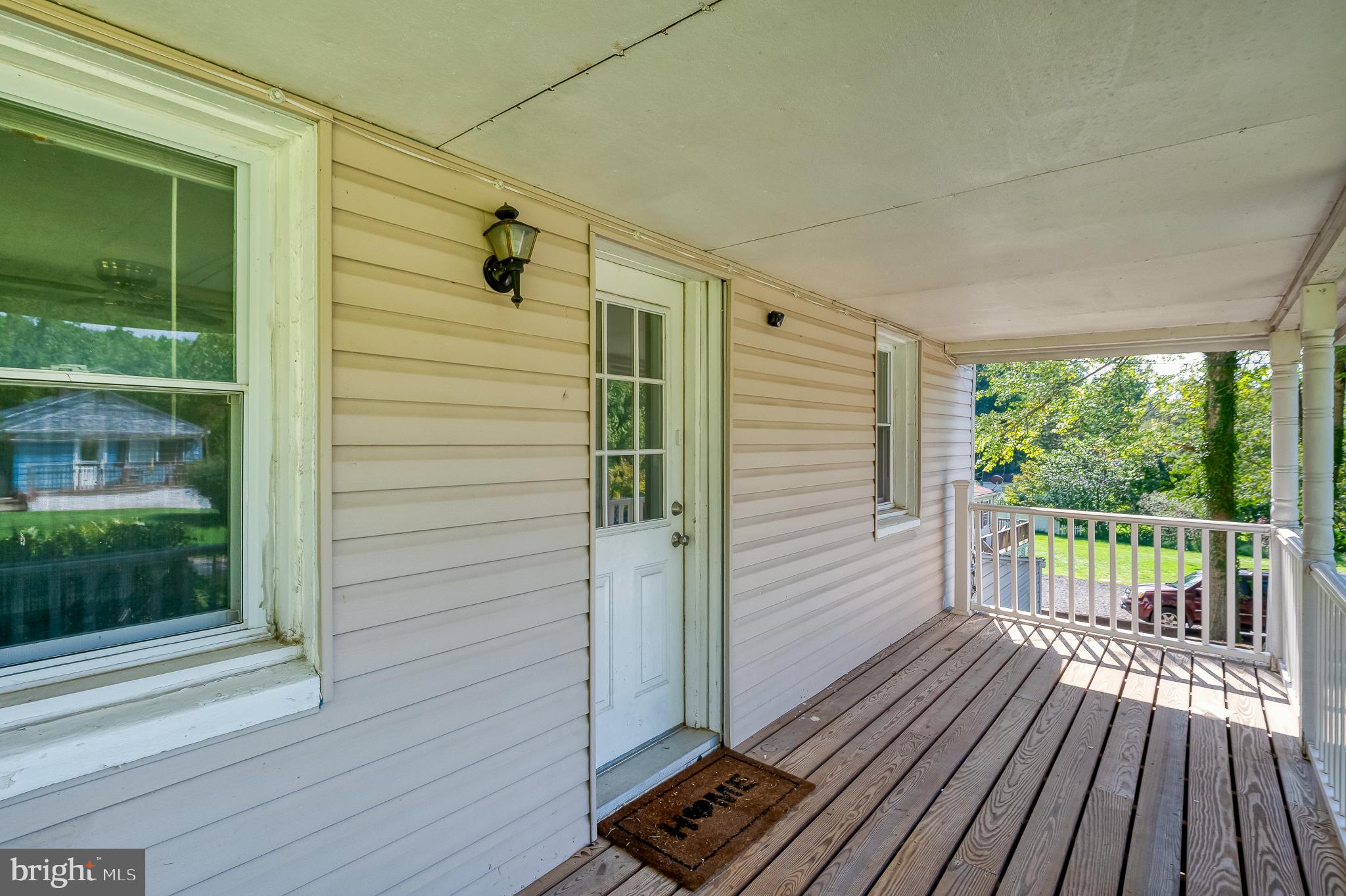 2808 HENLEY DRIVE