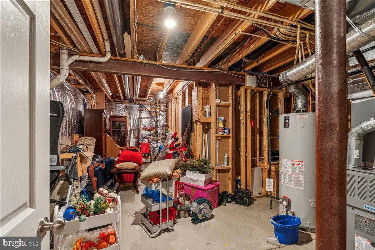 WOODBURN ESTATES - Residential