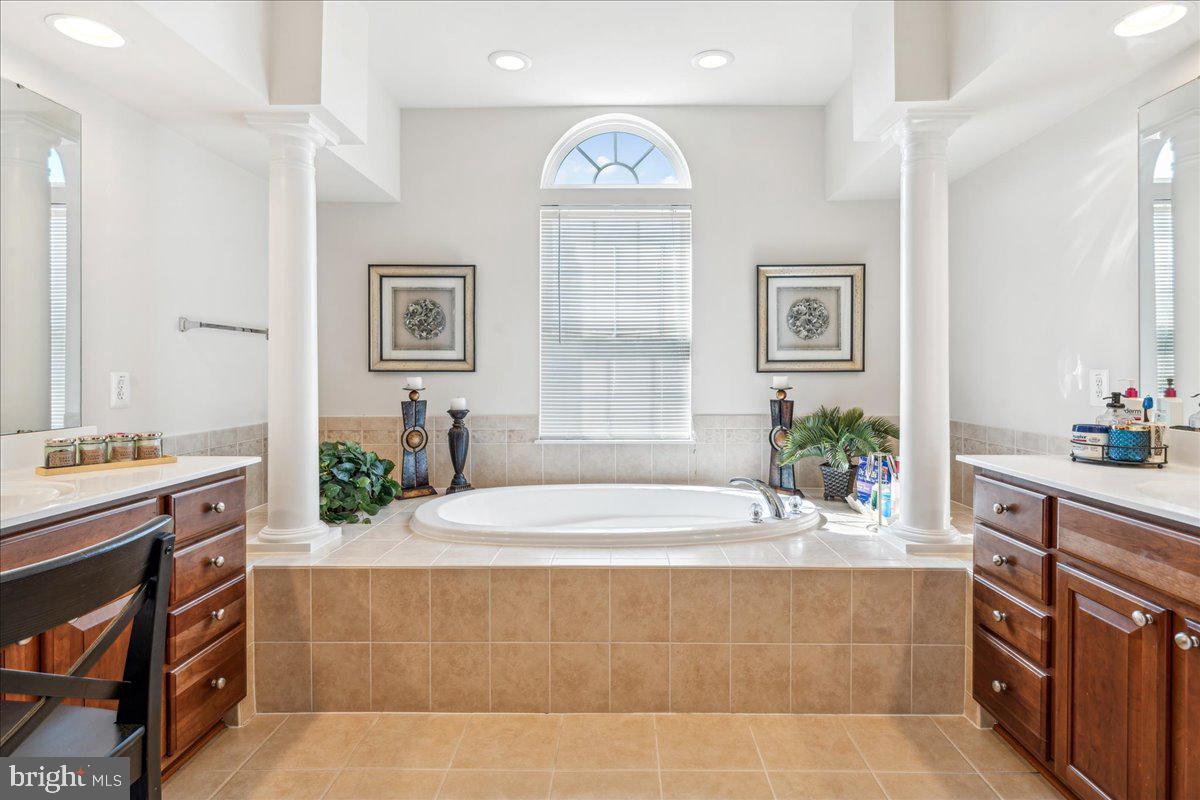 WOODBURN ESTATES - Residential