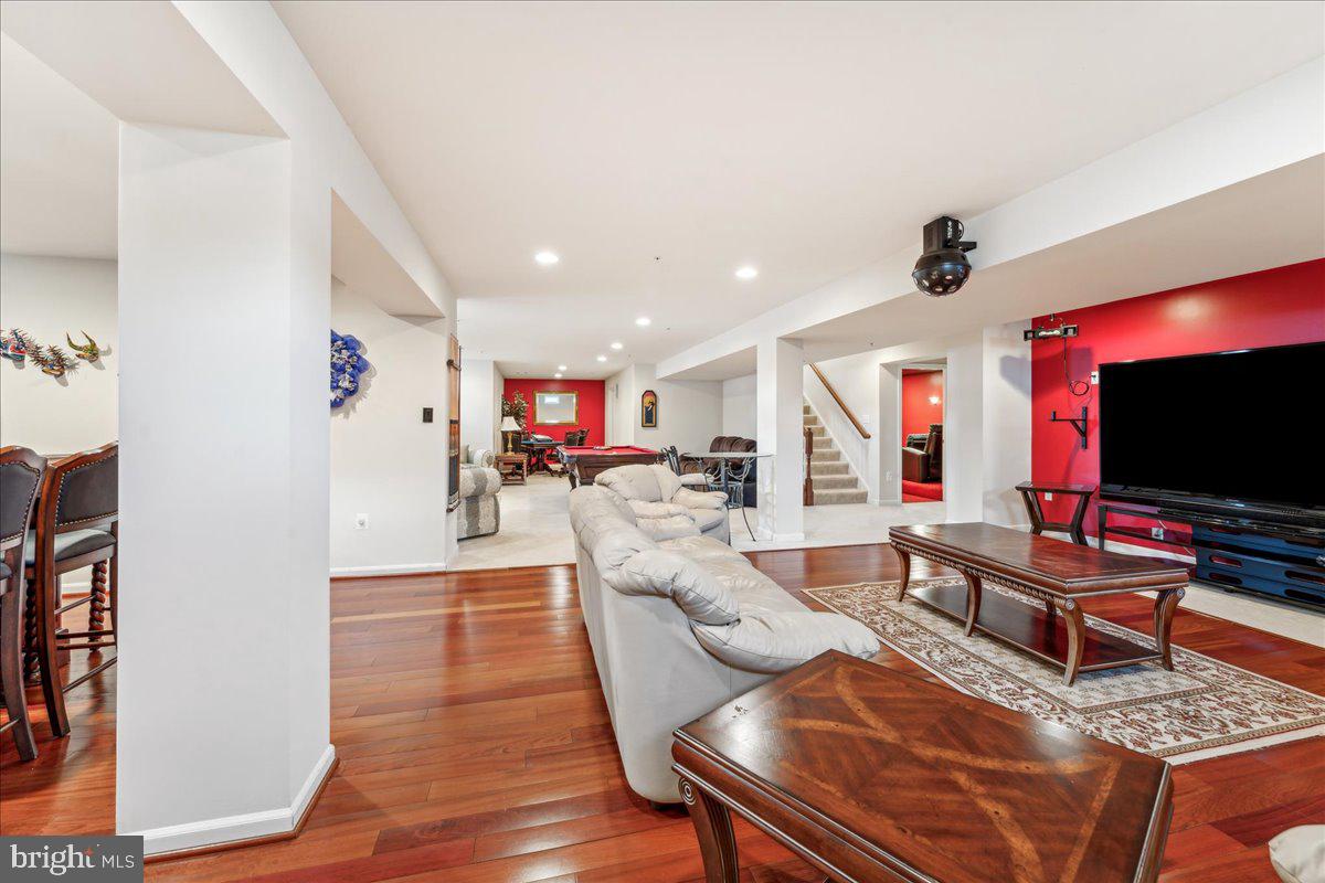 WOODBURN ESTATES - Residential