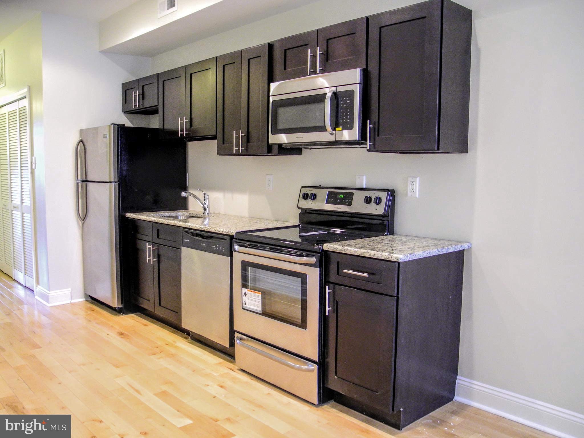 *Available 10/1*
Newer construction 2 bedroom, 2 full bathroom apartment located on the 2nd floor that features hardwood floors, central air, and washer/dryer in unit! You'll enjoy top-of-the-line kitchen finishes throughout including modern cabinetry, sleek hardware, granite countertops, and stainless steel dishwasher, microwave, refrigerator and electric stove/oven. The open concept living room lets in beautiful natural lighting! The bedrooms are spacious and include large closets. The bathrooms are finished with modern tile and sleek vanities.
Lease Terms: Generally, 1st month, and 1 month security deposit due at, or prior to, lease signing. Other terms may be required by Landlord such as last month’s rent upfront. $65 application fee per applicant. electricity, gas (if applicable), cable/internet and $10/mo technology fee. Water is a flat monthly fee of $75. $25 service fee plus cost of the air filter will be charged quarterly for routine air filter replacement. Landlord Requirements: Applicants to make 3x the monthly rent in verifiable gross income, credit history to be considered, no evictions within the past 5 years, and must have a verifiable rental history with on-time rental payments. Exceptions to this criteria may exist under the law and will be considered. Cosigners will be considered.
*Sorry, no pets
*Price reflects the net effective rent after a 1-month credit is applied at $1,550/mo.