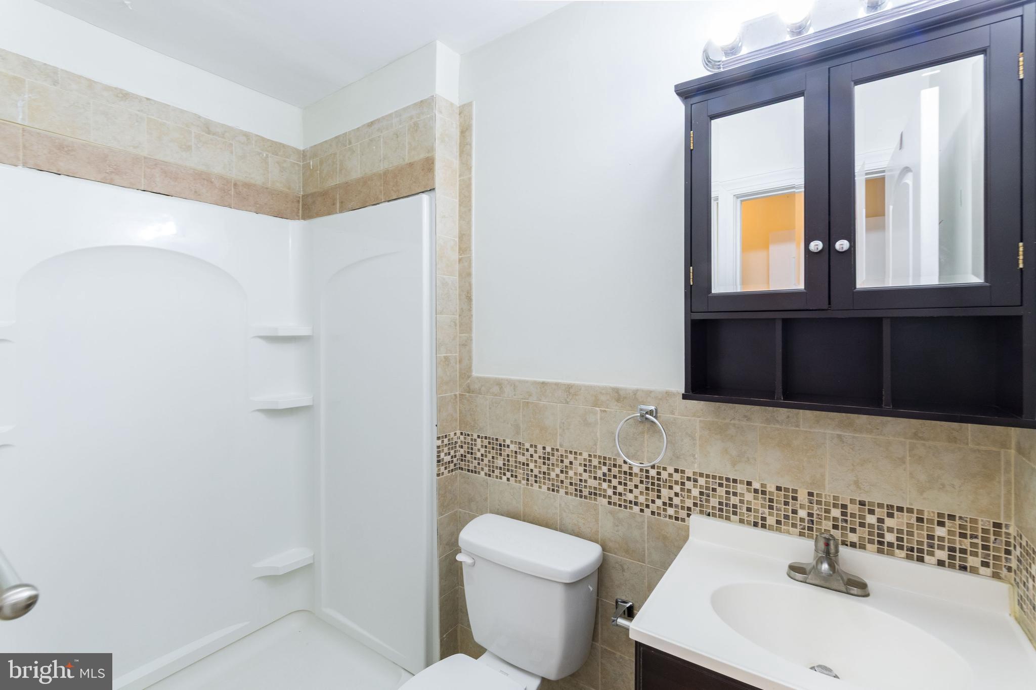 UNIVERSITY CITY - Residential Lease