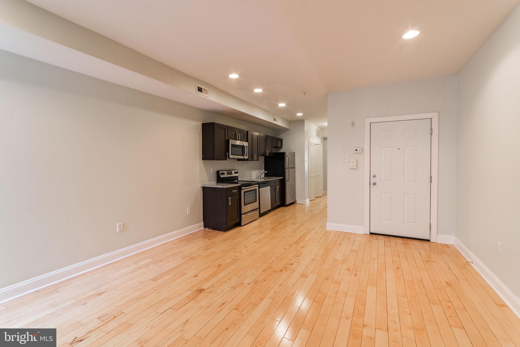 UNIVERSITY CITY - Residential Lease