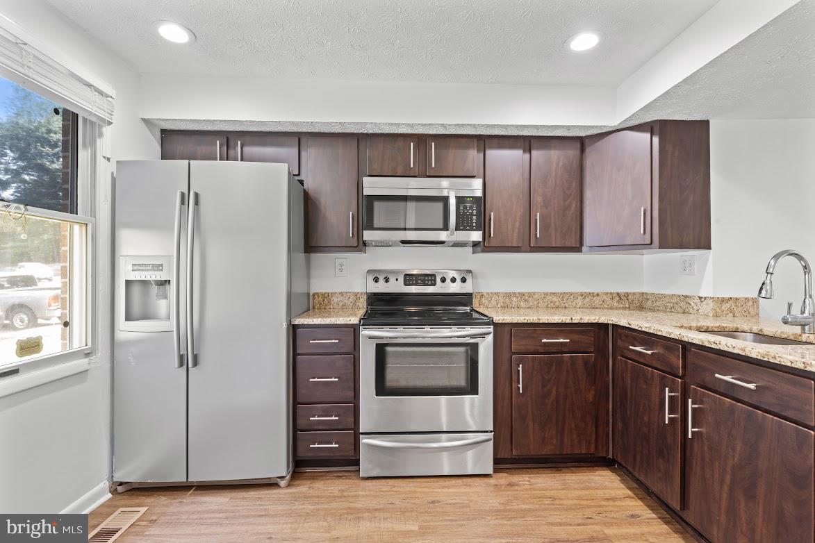 GREENCASTLE MANOR - Residential