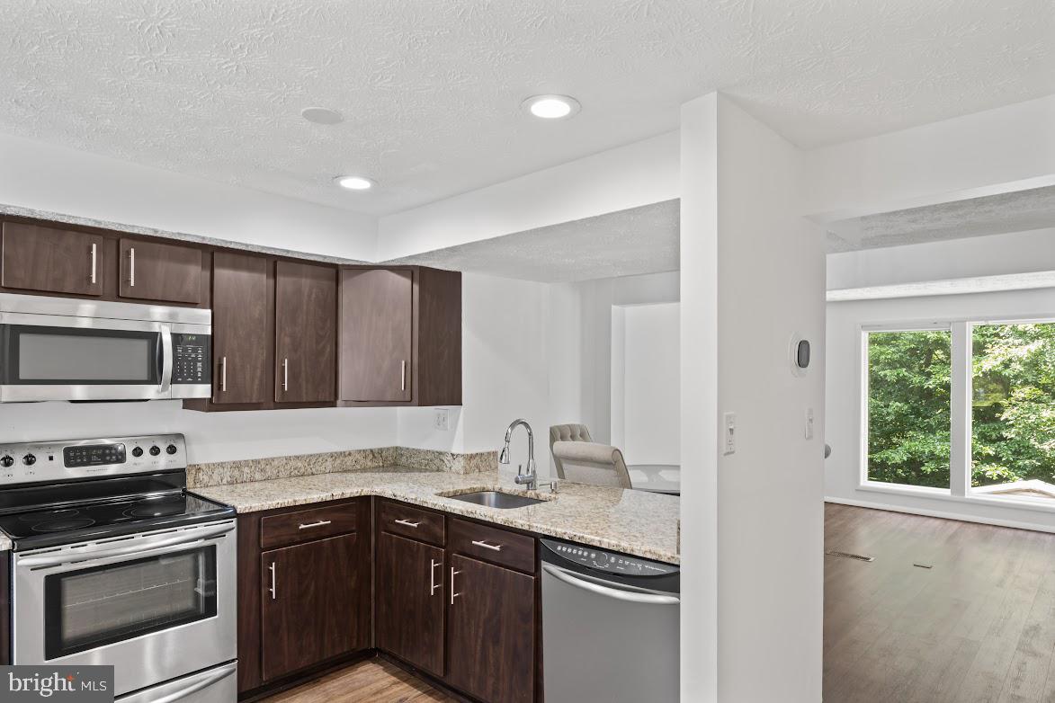 GREENCASTLE MANOR - Residential