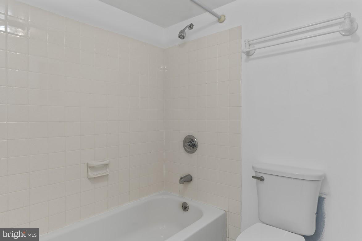 GREENCASTLE MANOR - Residential