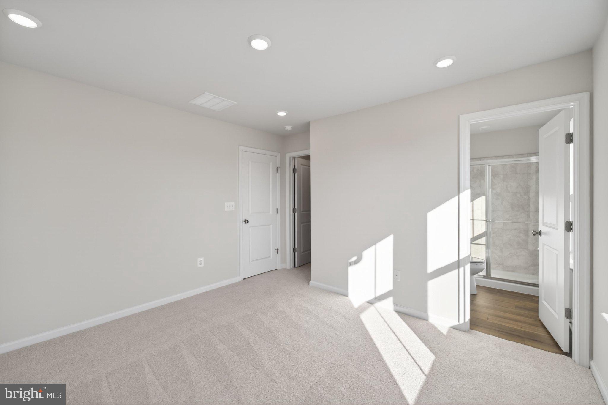 THE GALLERY - Residential Lease