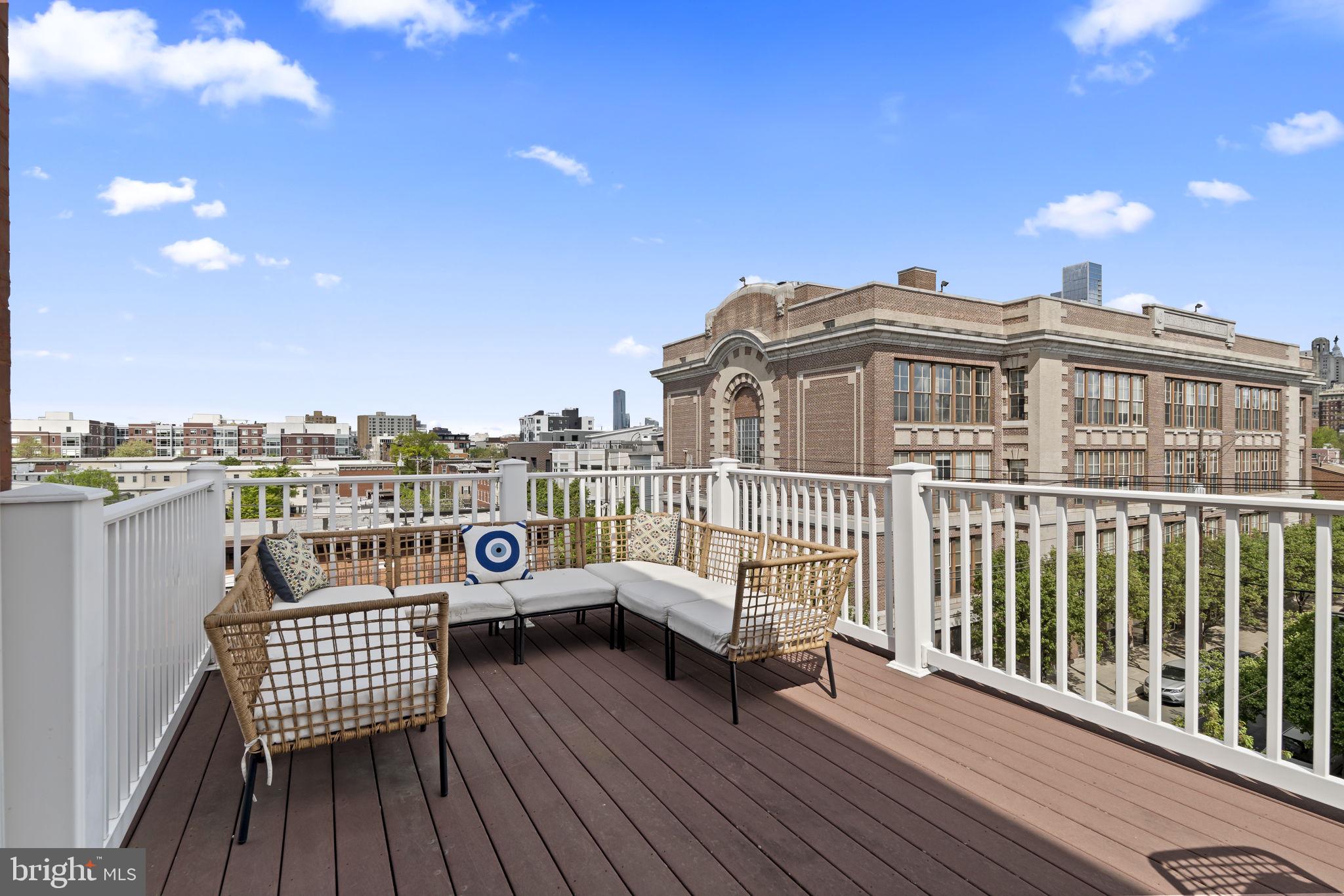 BELLA VISTA - Residential
