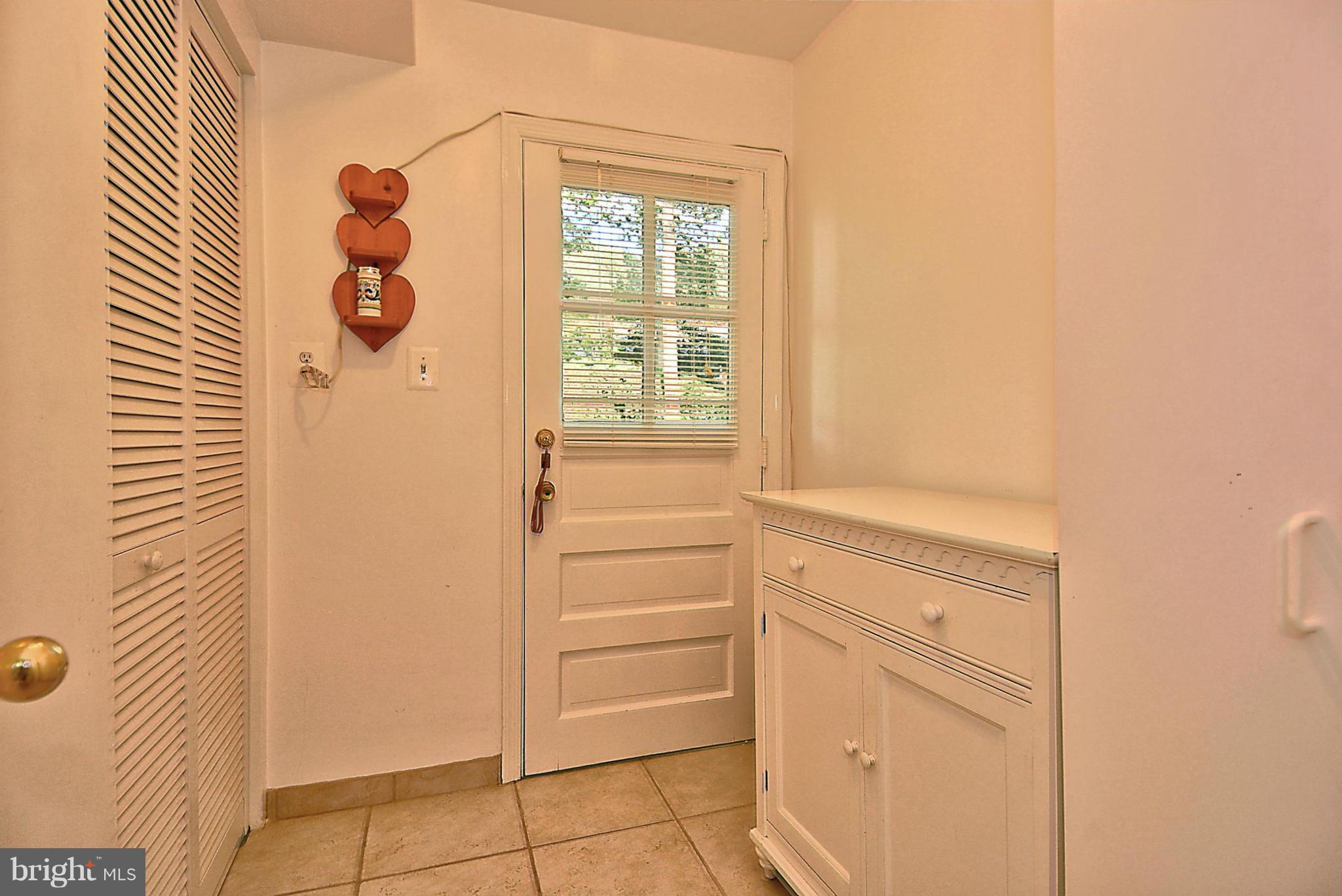 GOLF CLUB MANOR - Residential