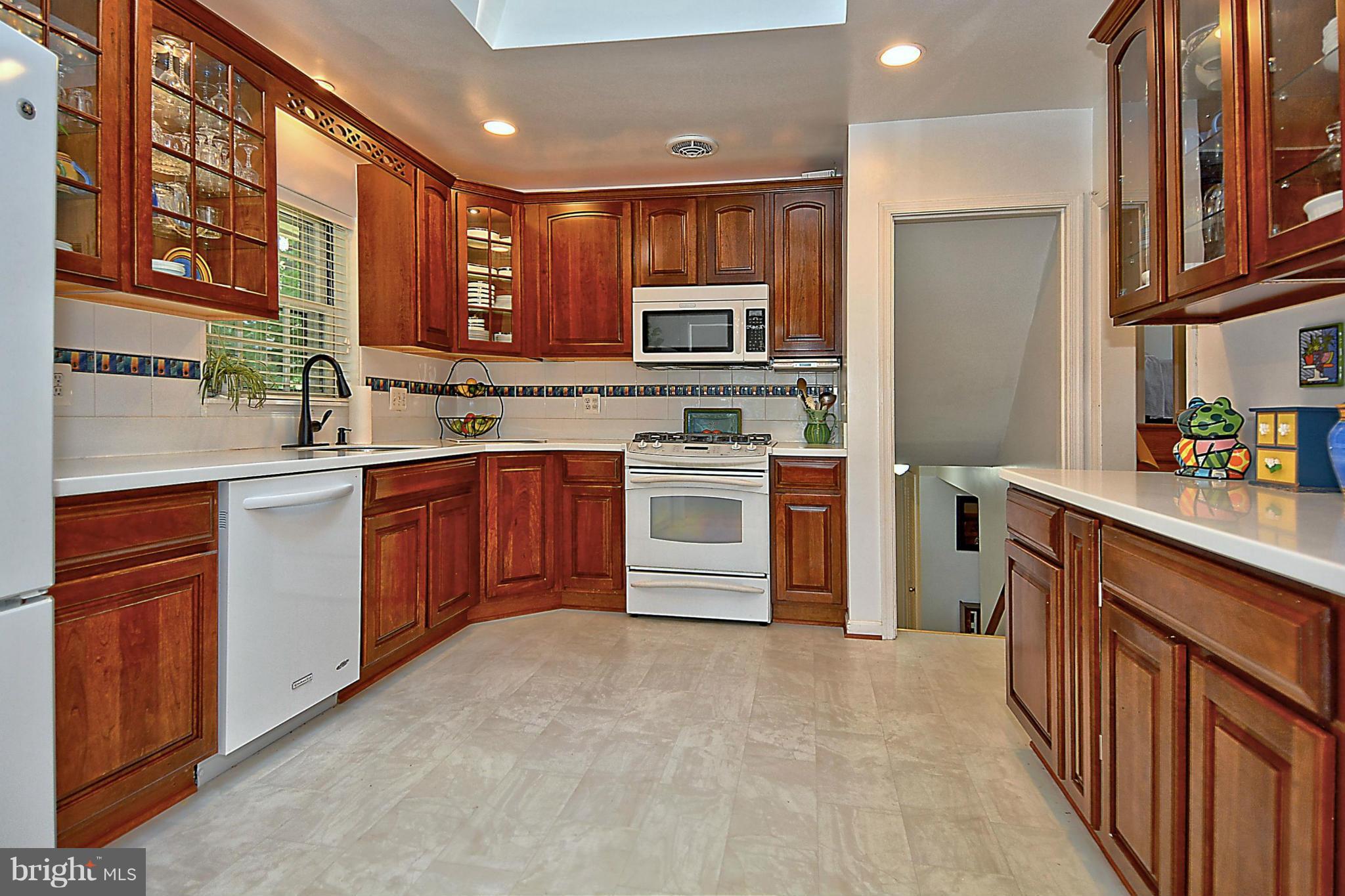 GOLF CLUB MANOR - Residential