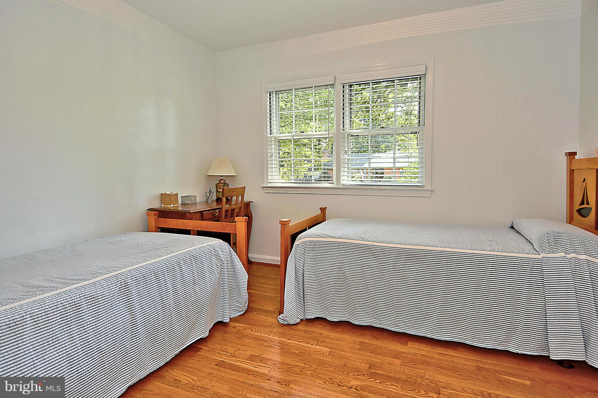 GOLF CLUB MANOR - Residential