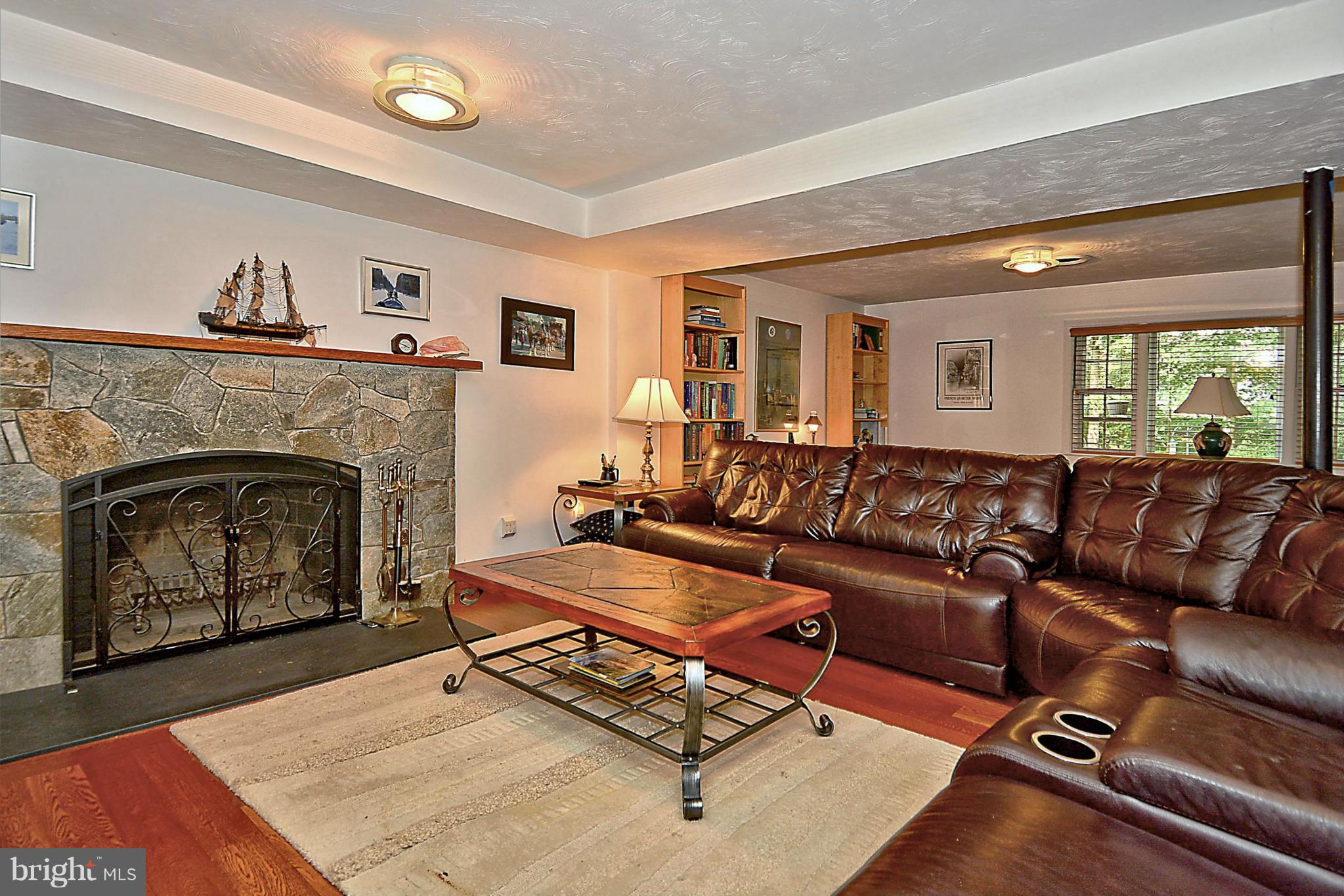 GOLF CLUB MANOR - Residential