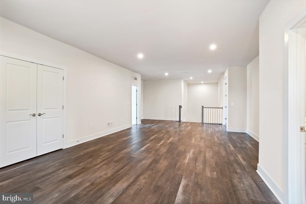 WOODBORNE PRESERVE - Residential