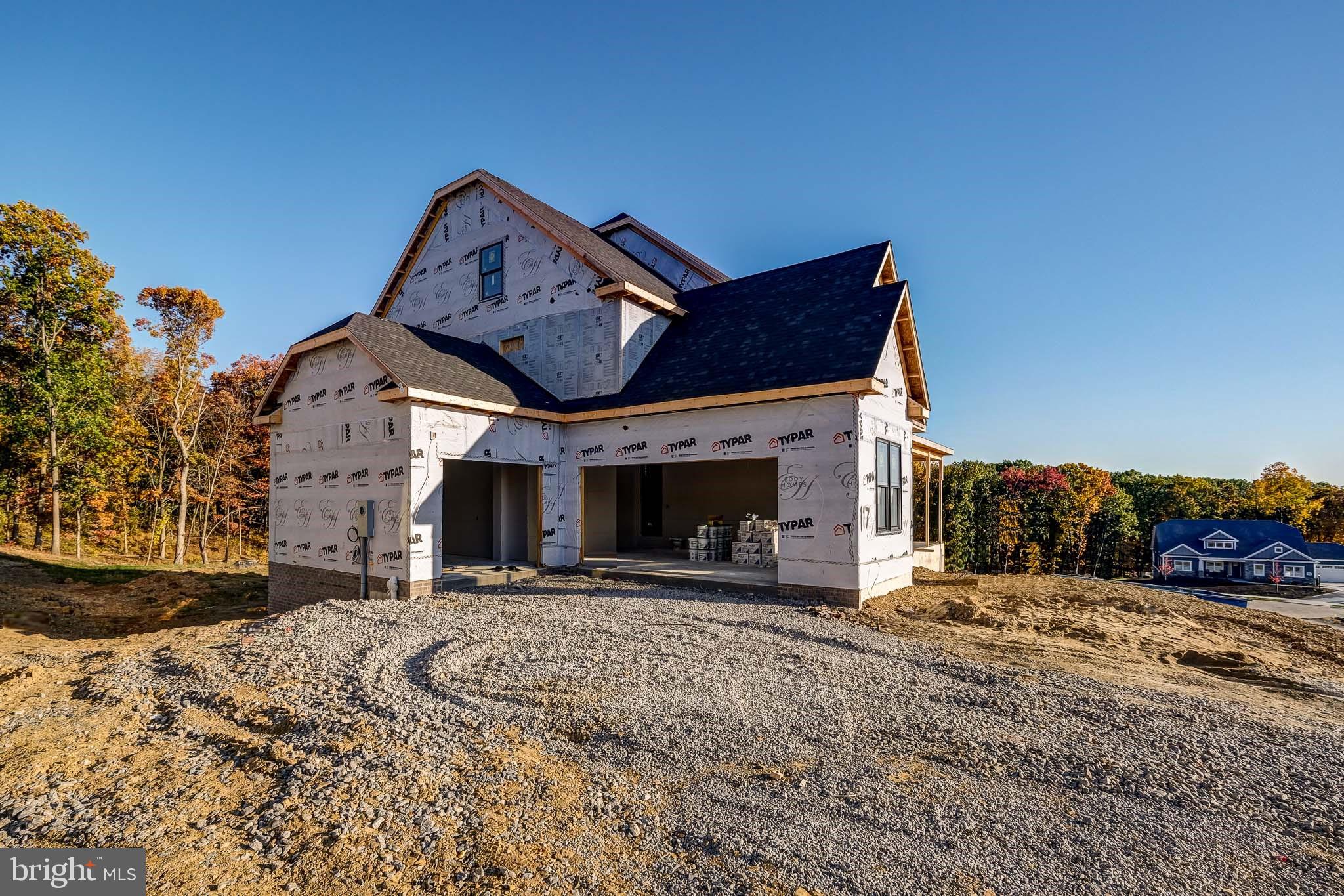 GARNET POINTE - Residential