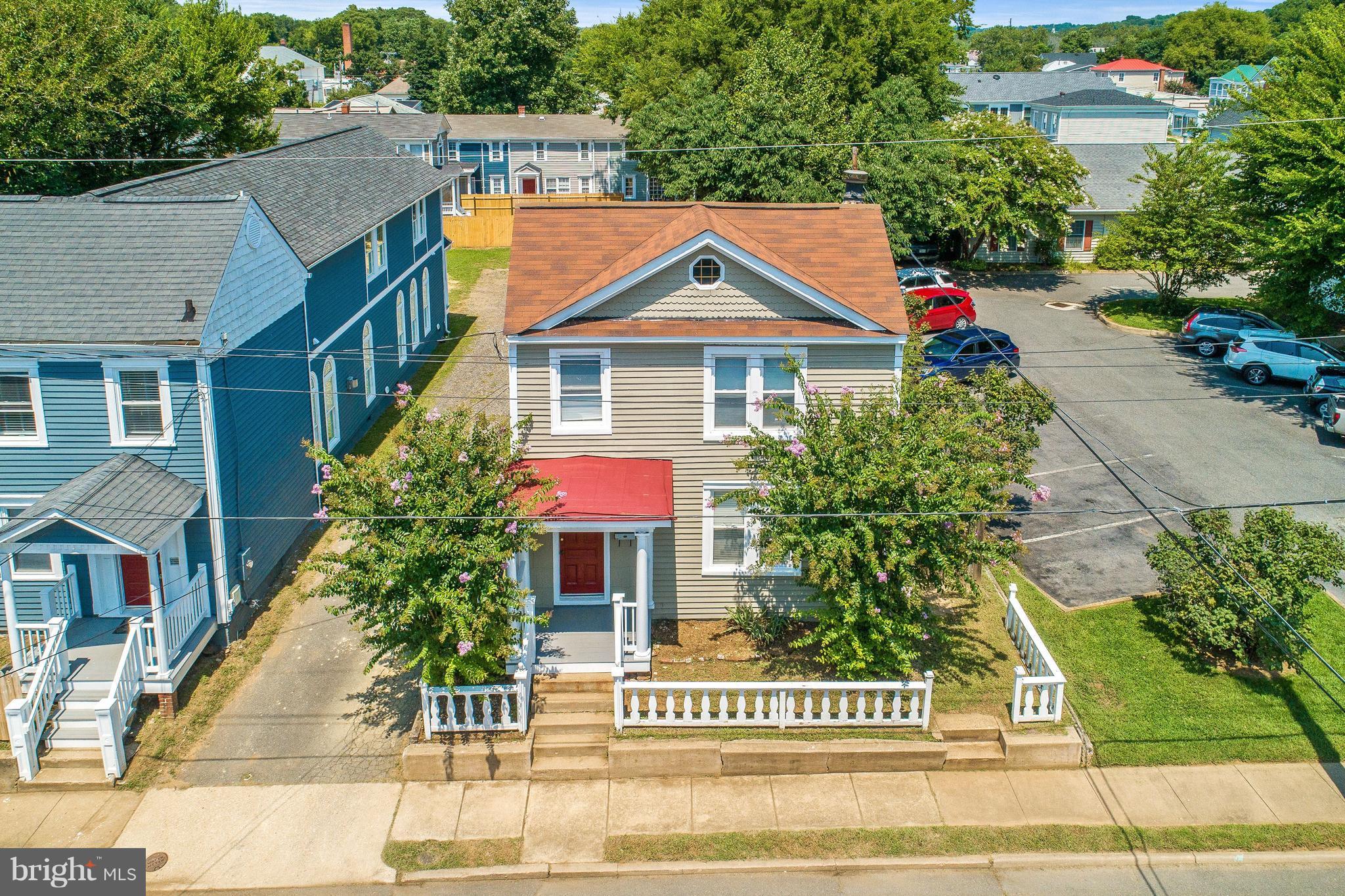 DOWNTOWN FREDERICKSBURG - Commercial Sale