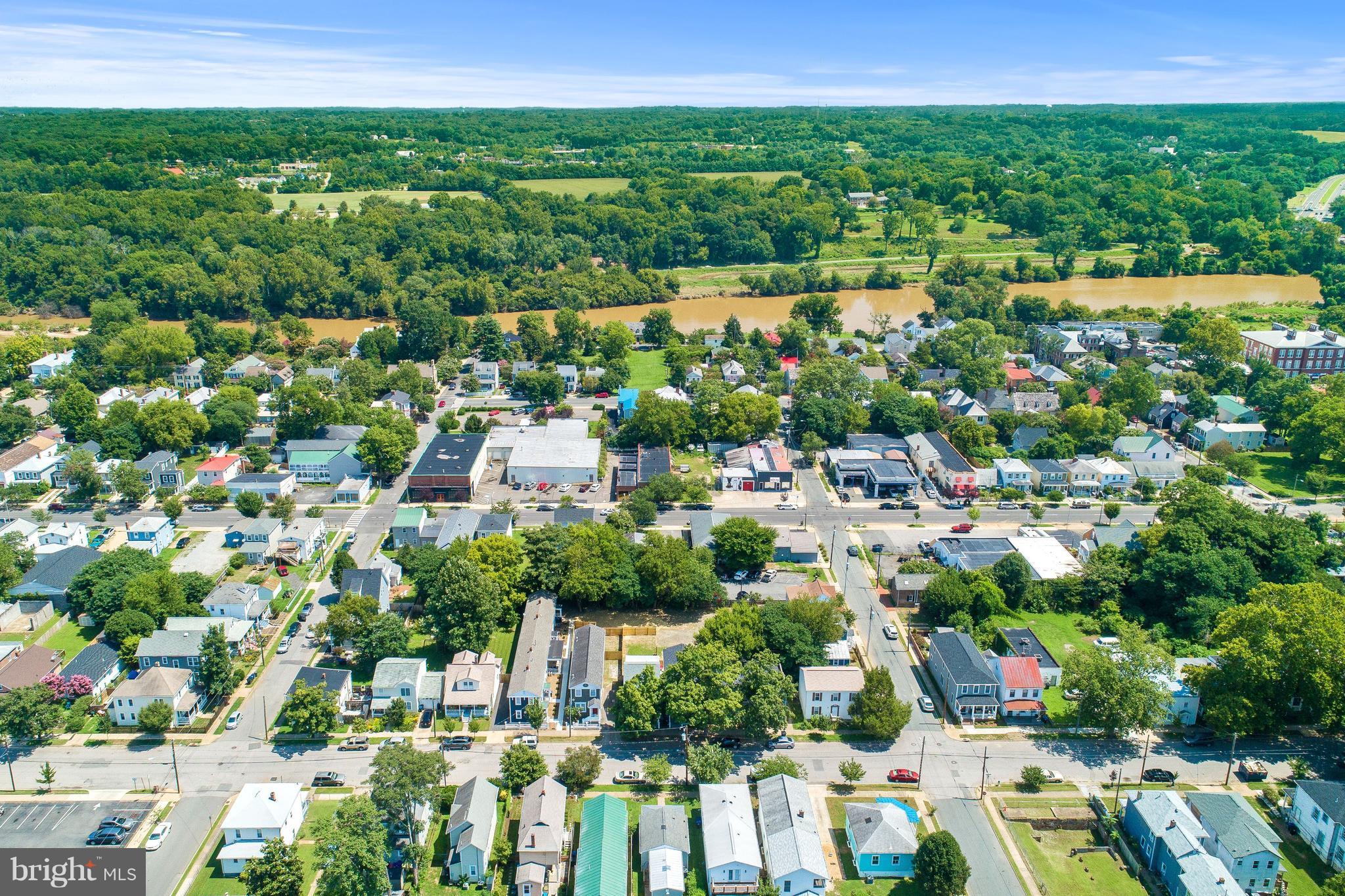DOWNTOWN FREDERICKSBURG - Commercial Sale