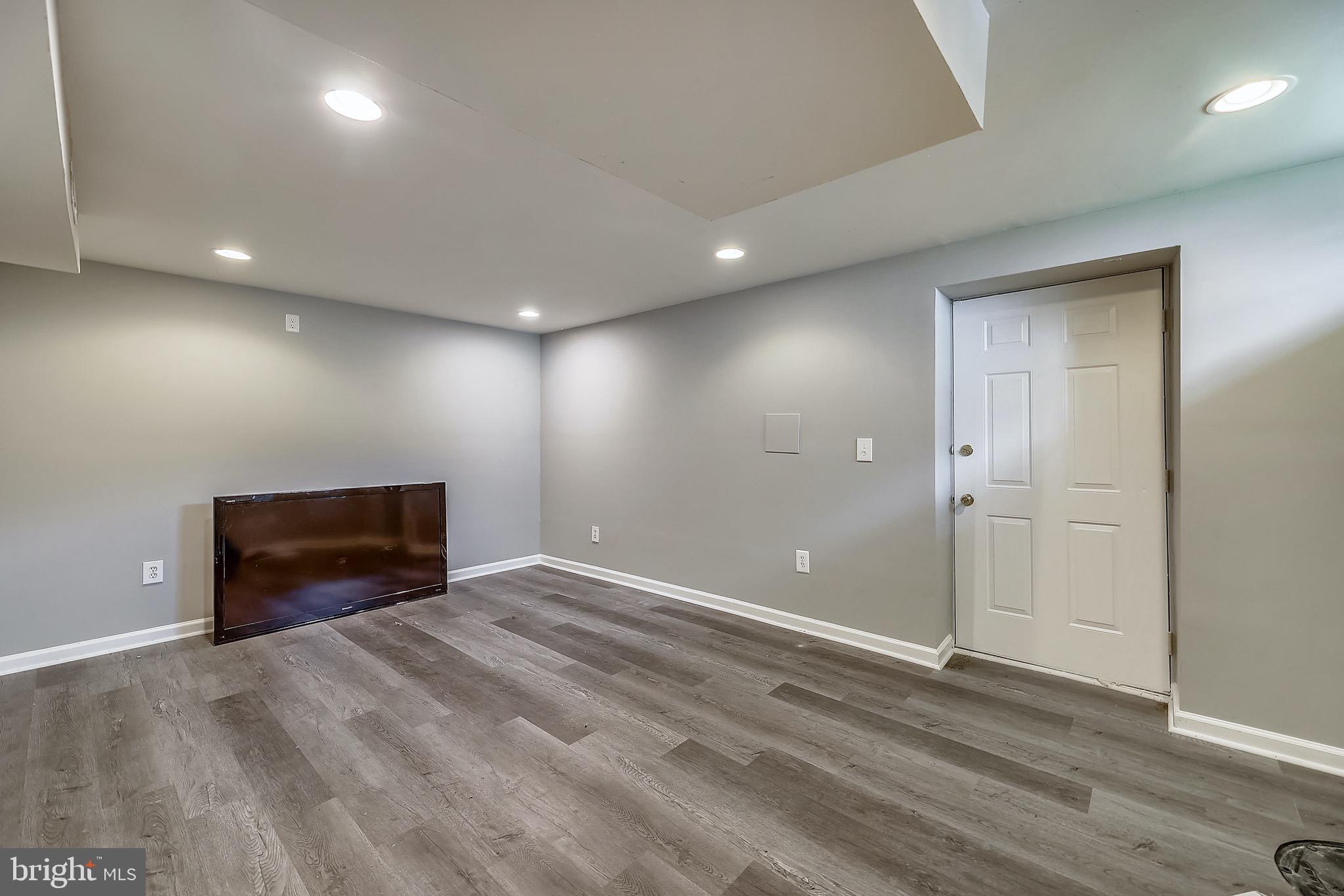 HIGHLAND GARDENS - Residential