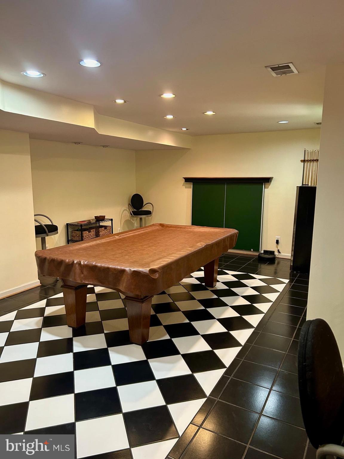 BALMORAL OF CLIFTON - Residential Lease