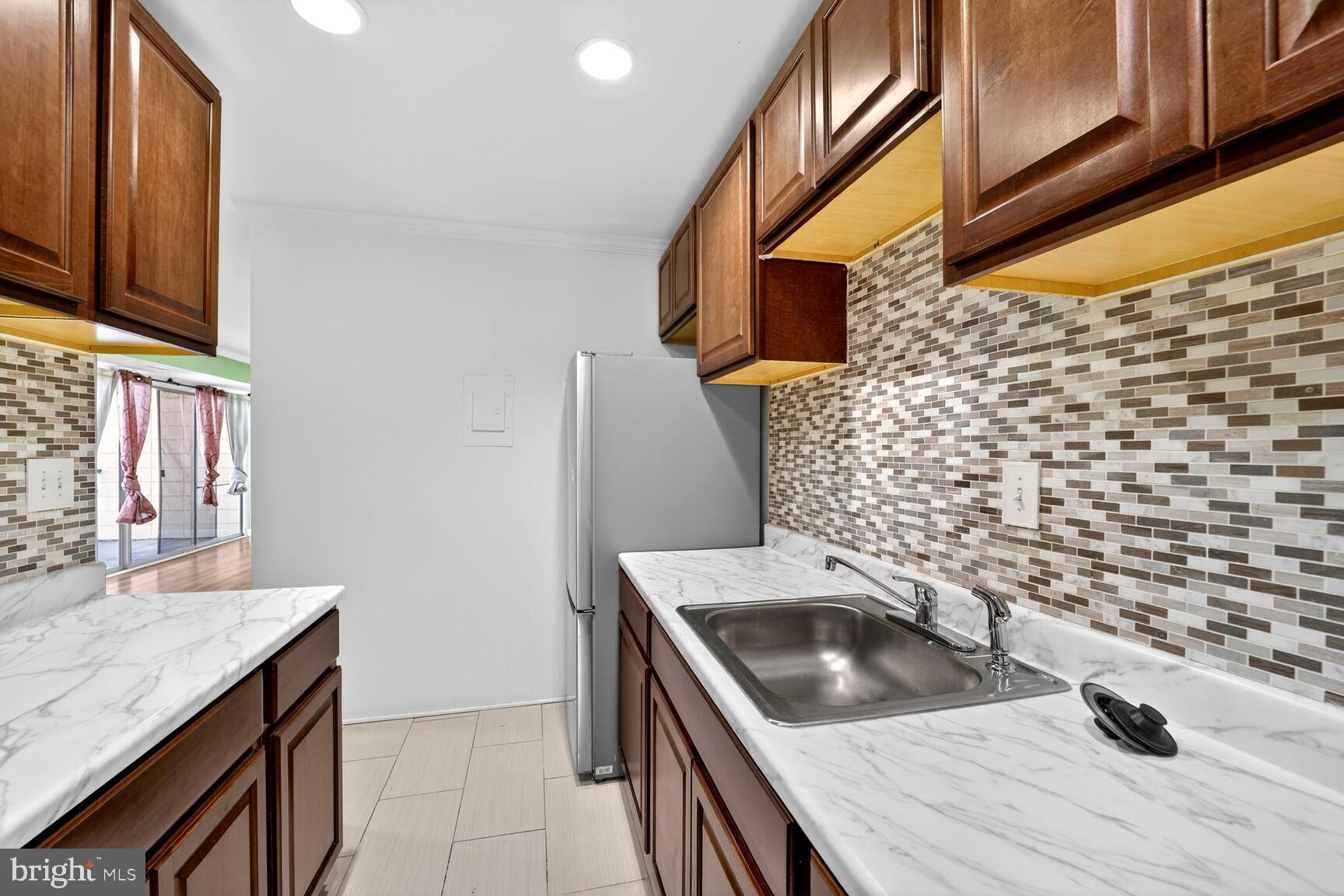 FRENCHMANS CREEK - Residential