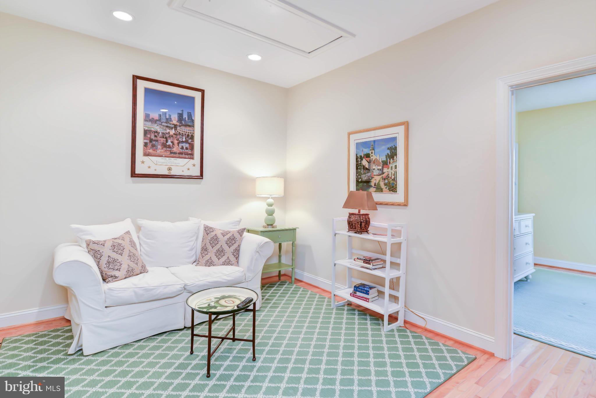 GARRETS MILL - Residential