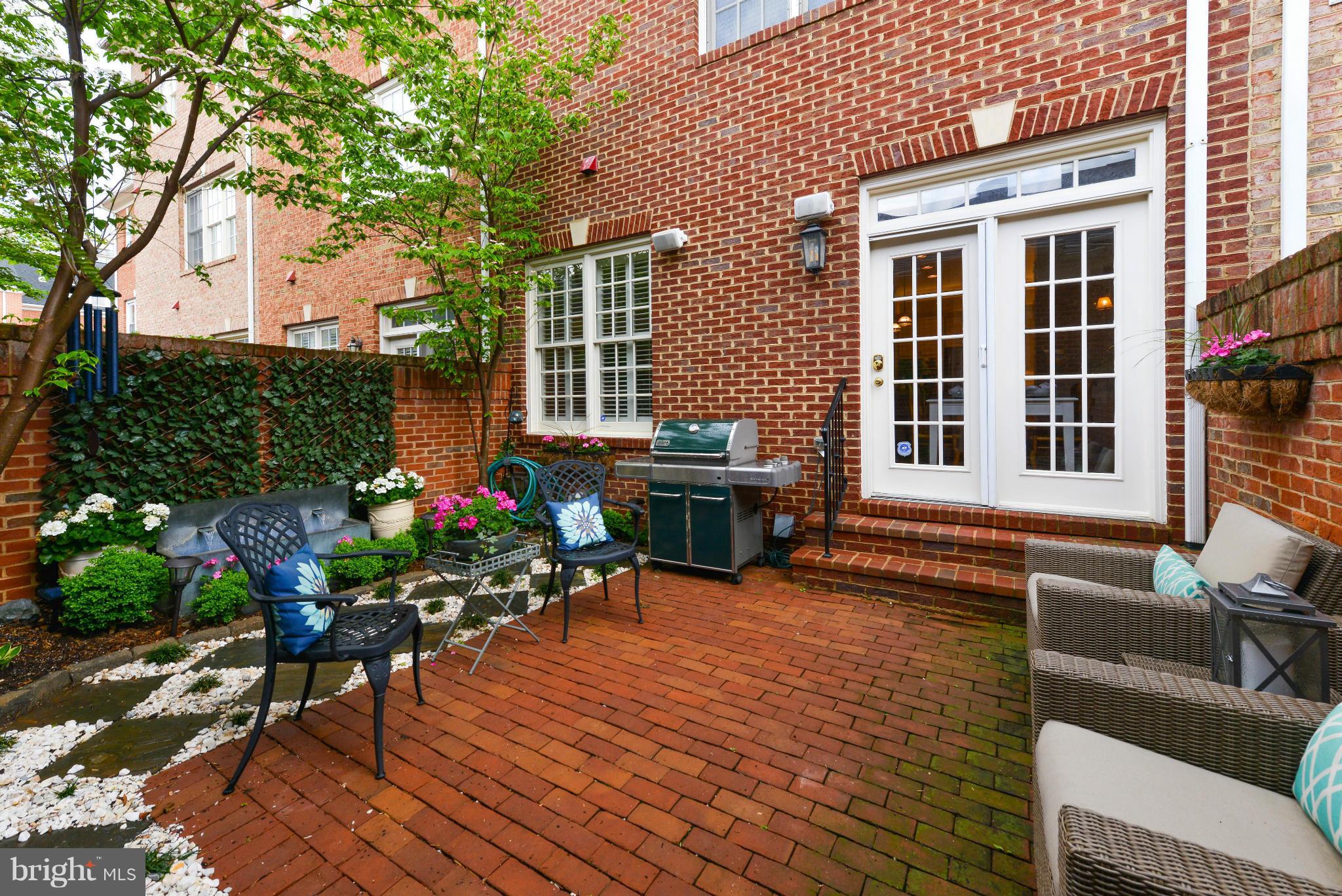 GARRETS MILL - Residential