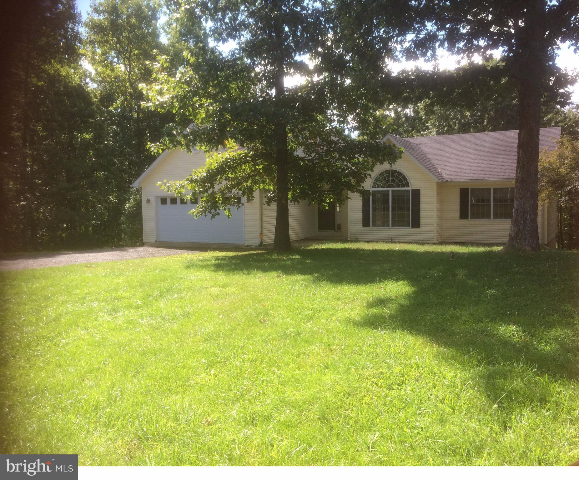 FOXCREST MANOR - Residential Lease