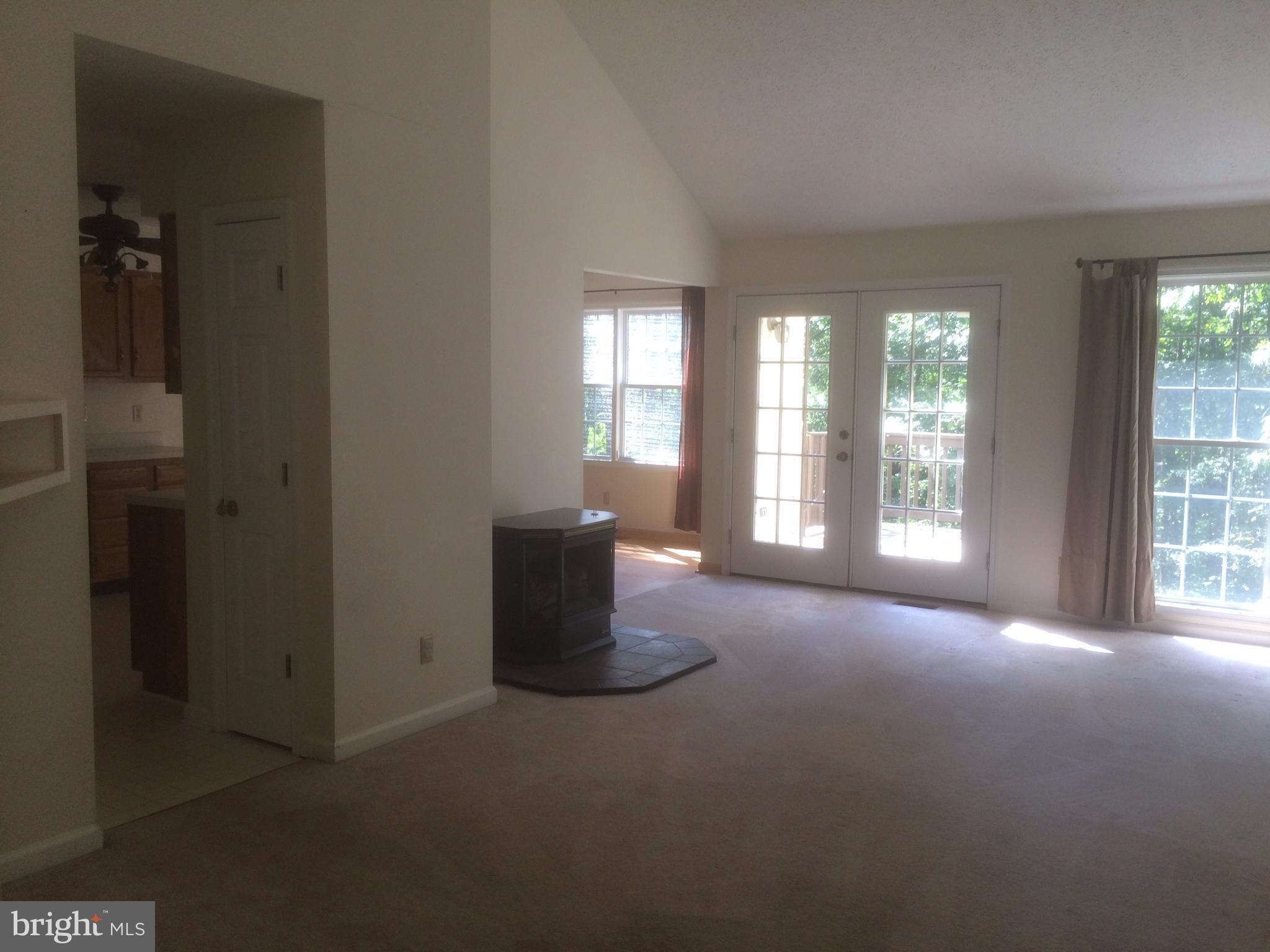 FOXCREST MANOR - Residential Lease