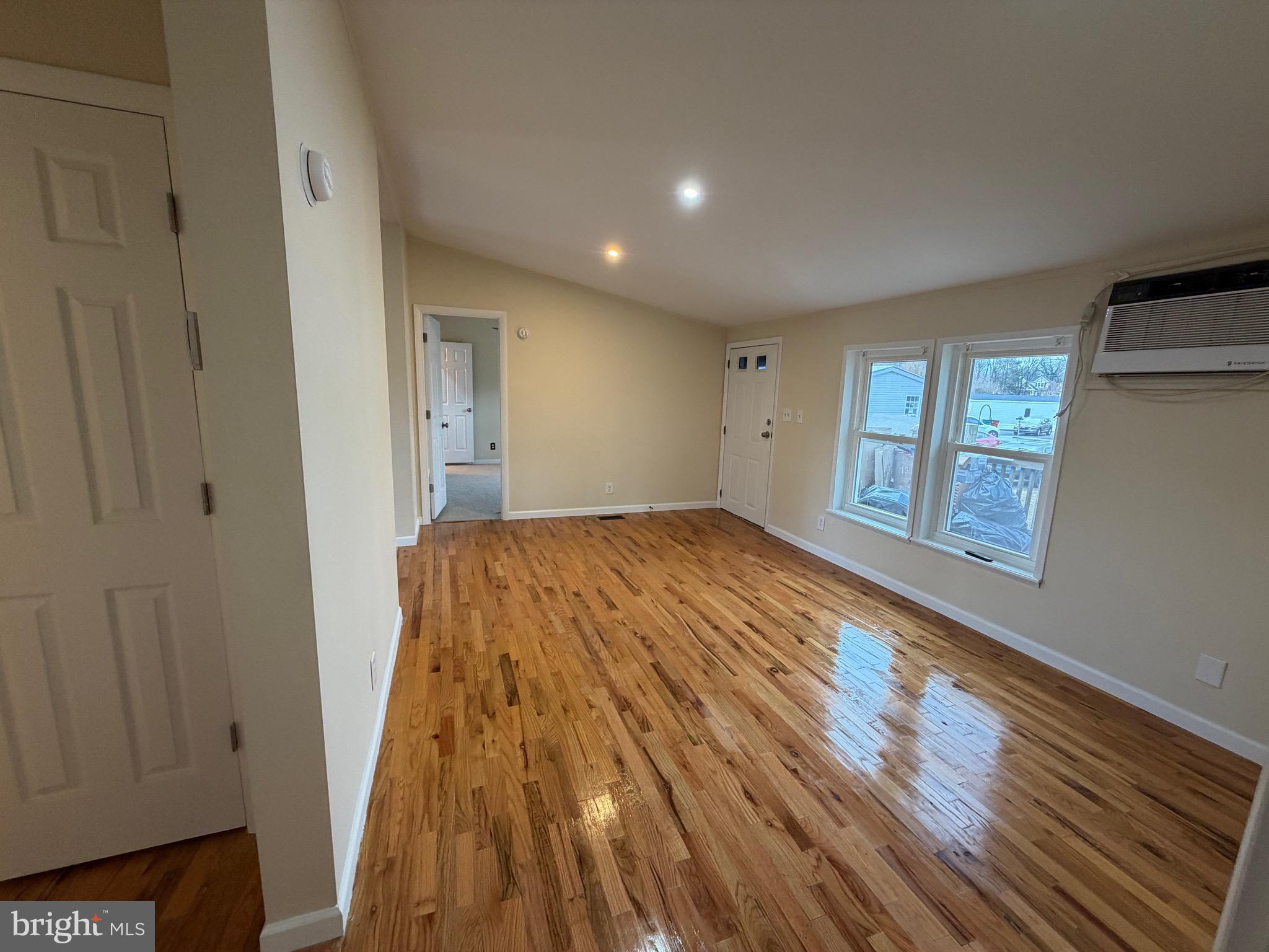 STONEY RUN - Residential