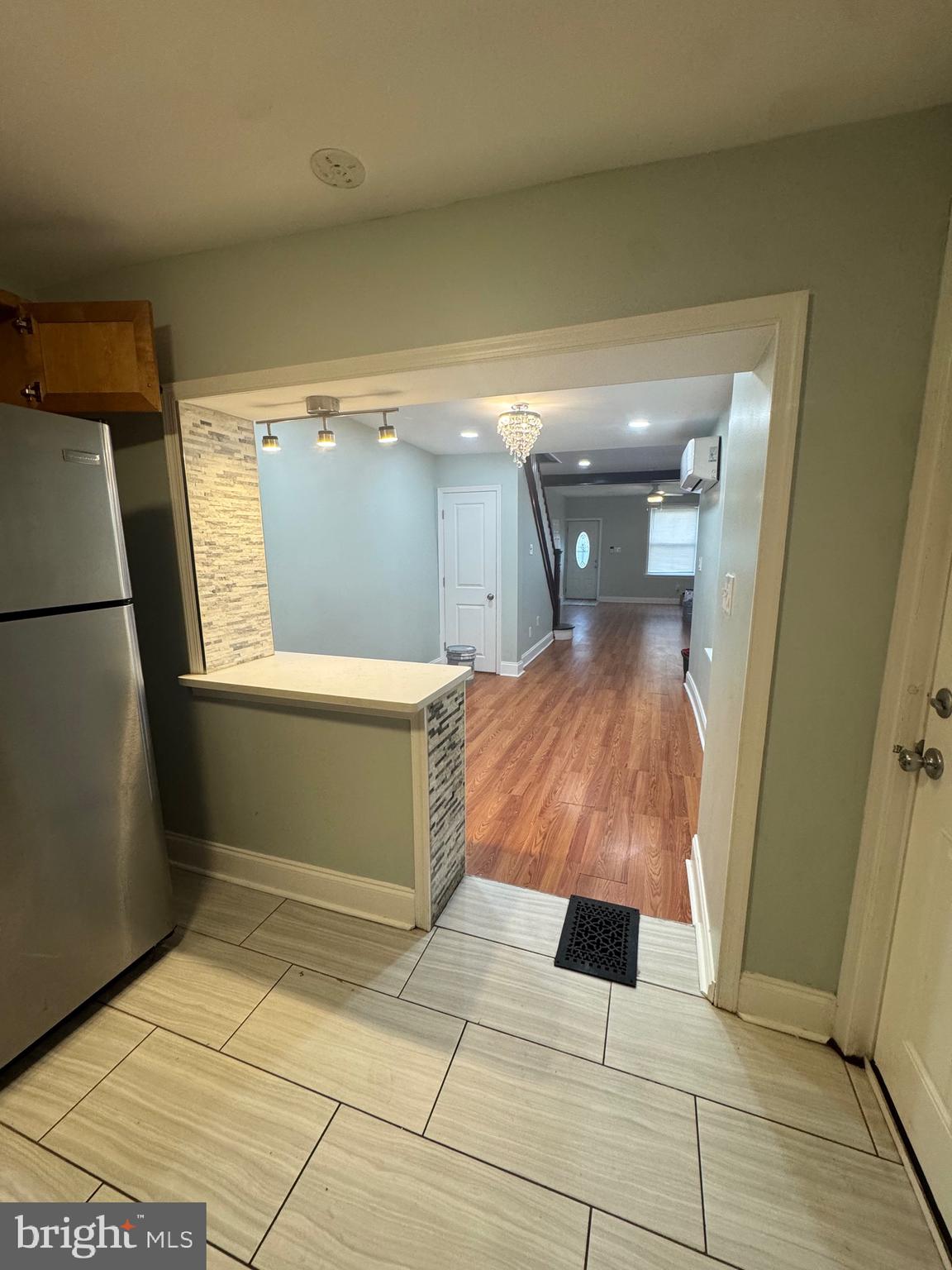 KENSINGTON - Residential