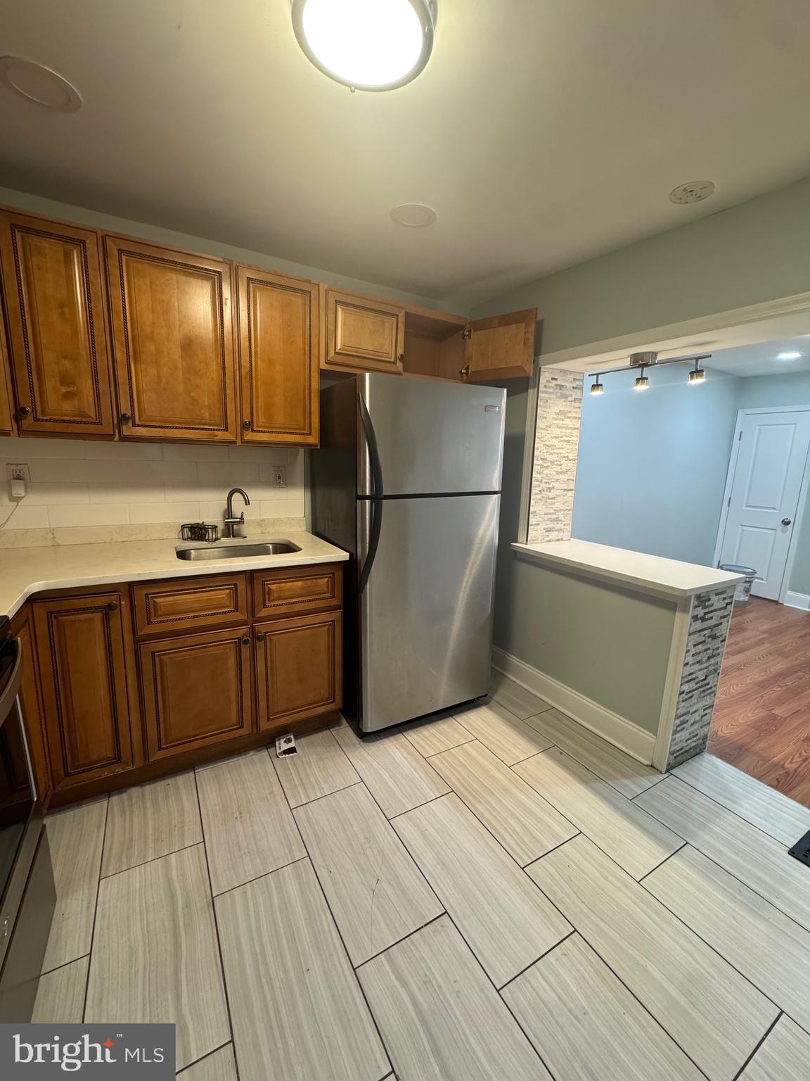 KENSINGTON - Residential
