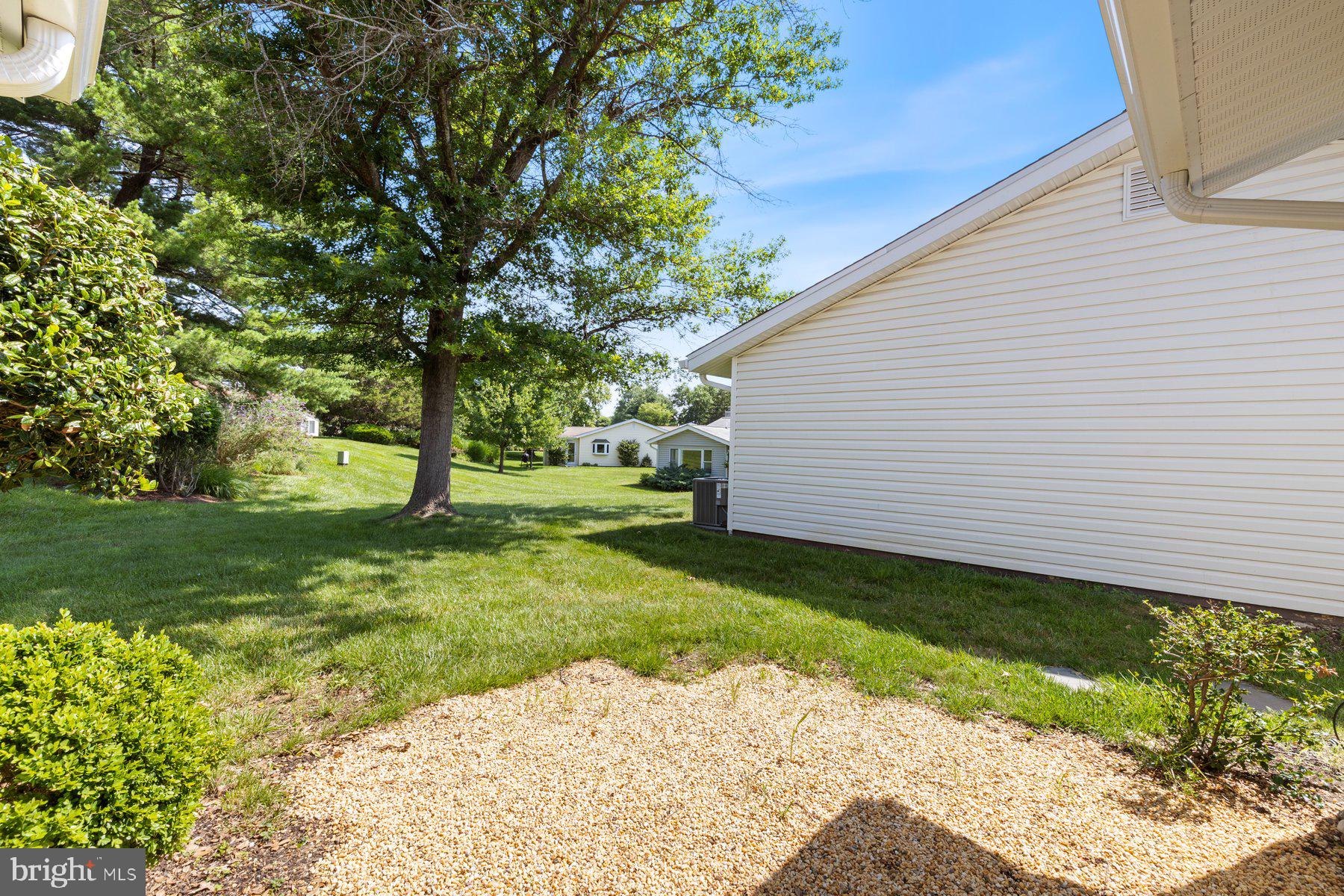 LEISURE WORLD - Residential