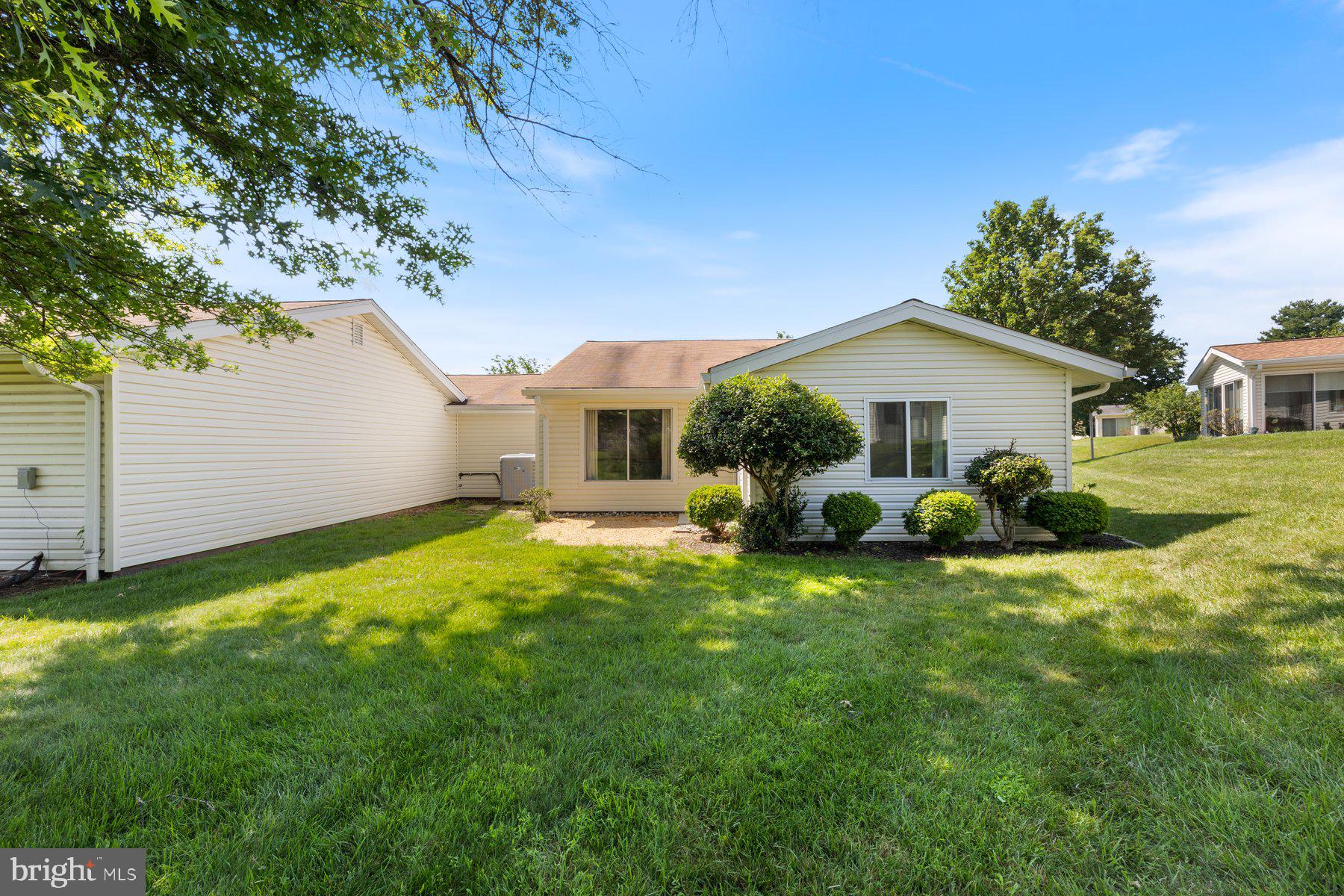 LEISURE WORLD - Residential