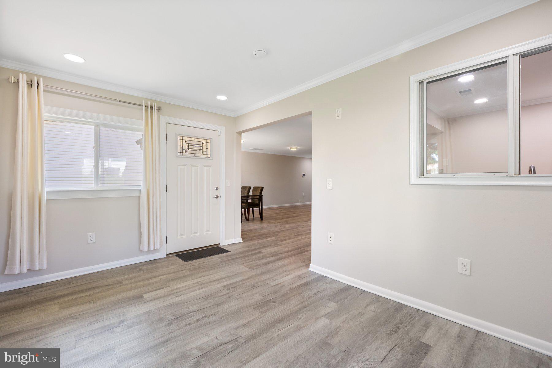 LEISURE WORLD - Residential