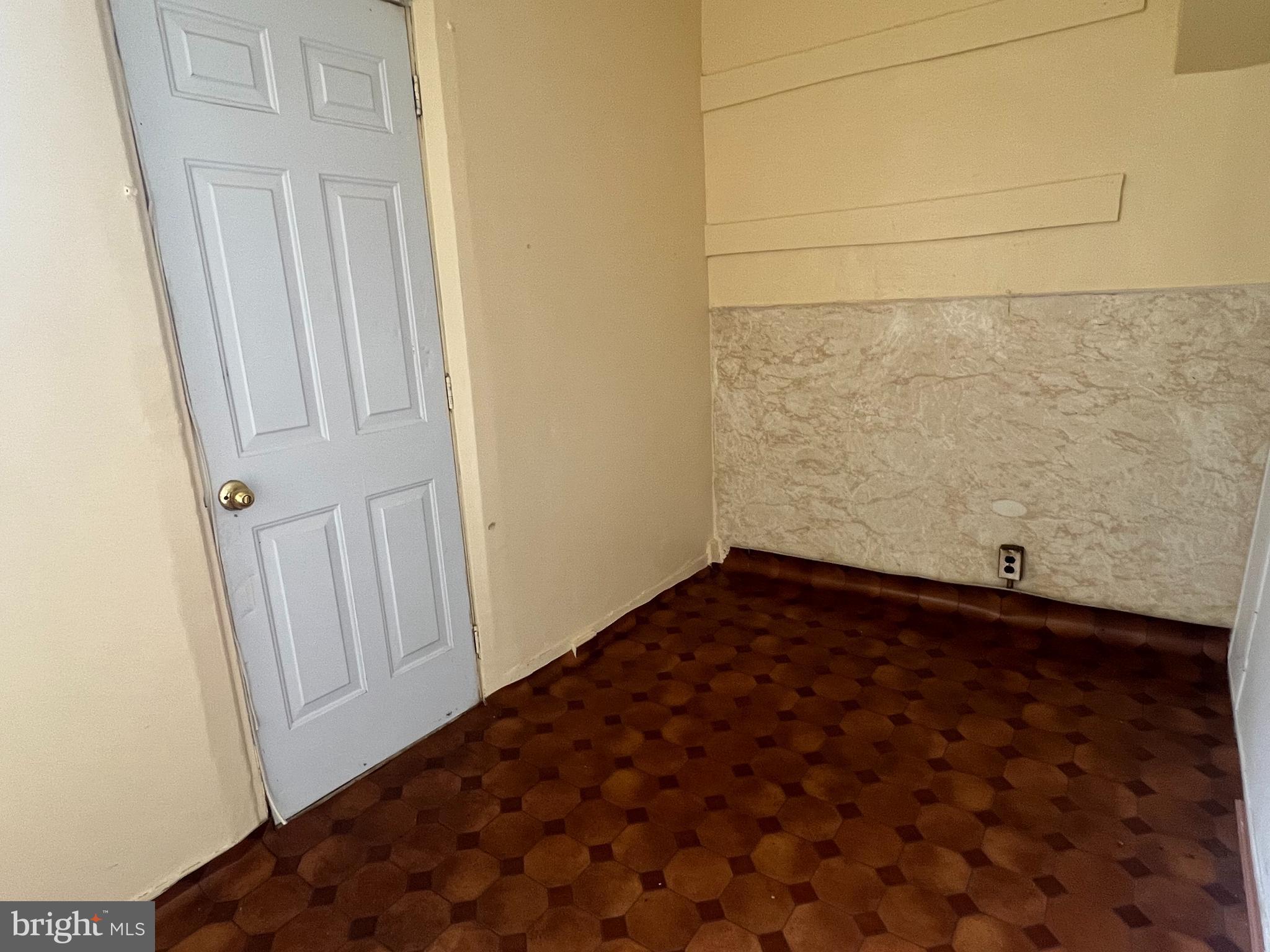 WEST PHILADELPHIA - Residential