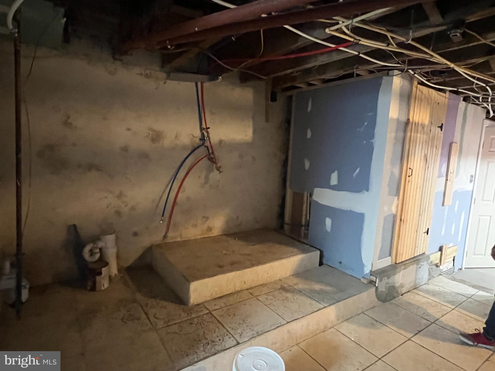 WEST PHILADELPHIA - Residential