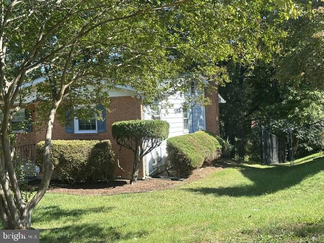 7814 WINNSBORO DRIVE