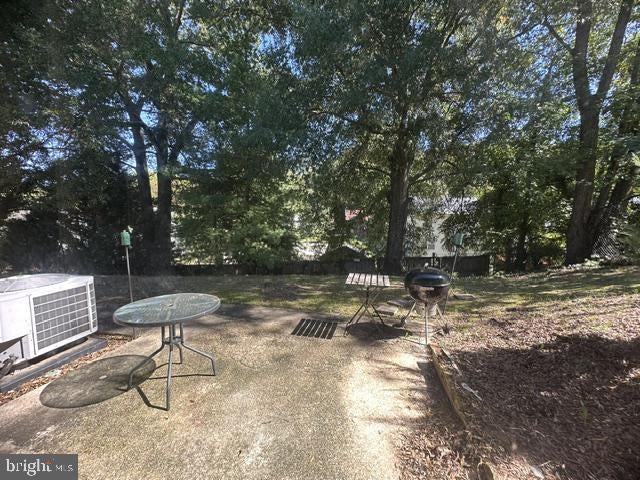 7814 WINNSBORO DRIVE